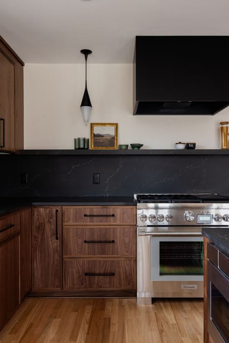 Dark + moody kitchen, need we say more? 🖤

#LTKhome