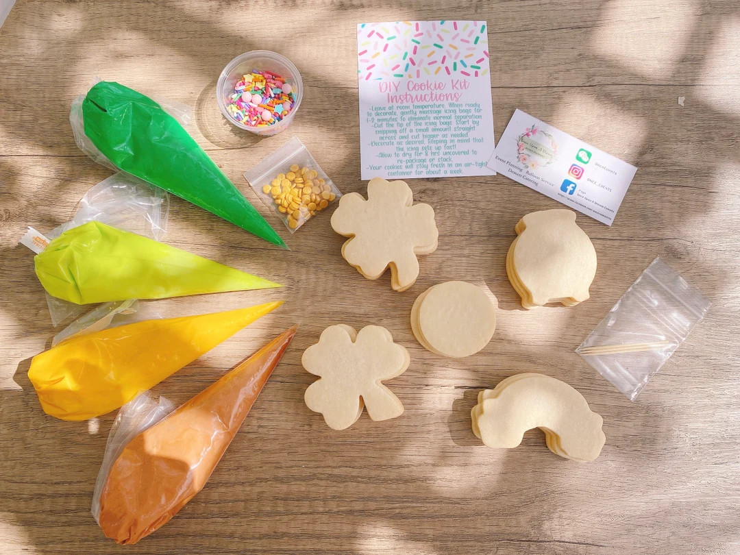 St. Patrick's Day DIY Cookie kit/Cookie decorating kit/ 15 cookies/ Birthday Gift/ St. Patrick's ... | Etsy (US)