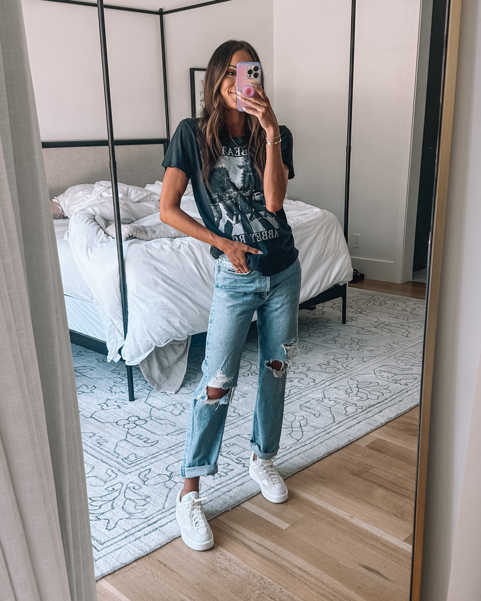 fave distressed denim + new new balance sneakers i’m loving! sneakers run tts!