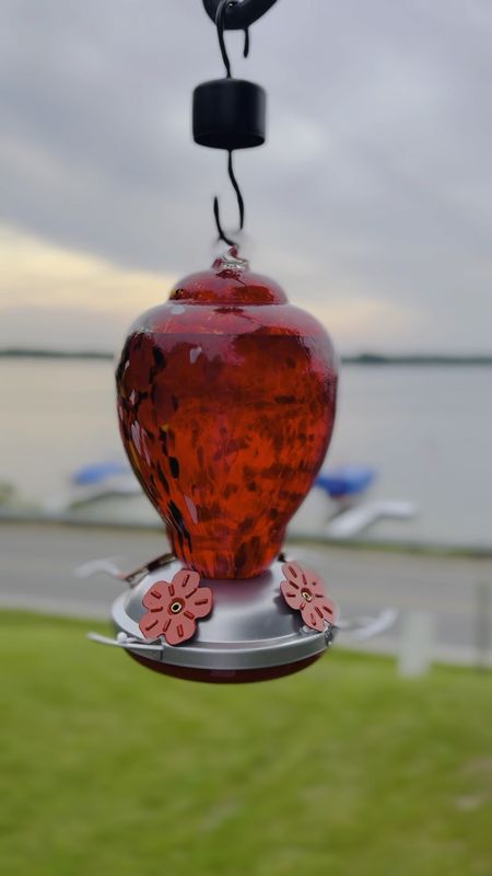 AMAZON FIND! This beautiful hummingbird feeder makes a good gift for Father’s Day for the dad who likes backyard birding.

#LTKGiftGuide #LTKHome #LTKFindsUnder50