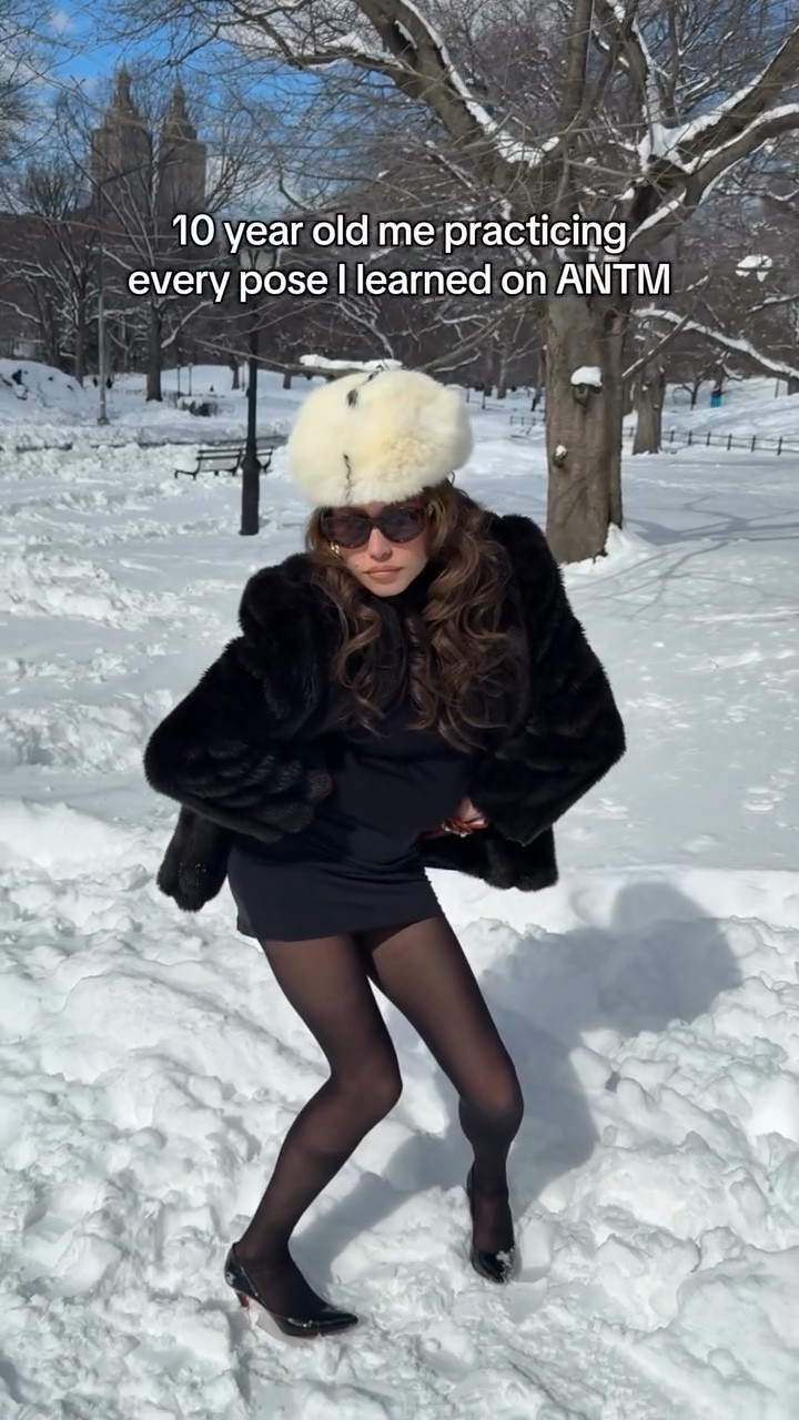 POV: It’s 2003 and you just watched America’s Next Top Model for the first time 📸

#antm #tyrabanks