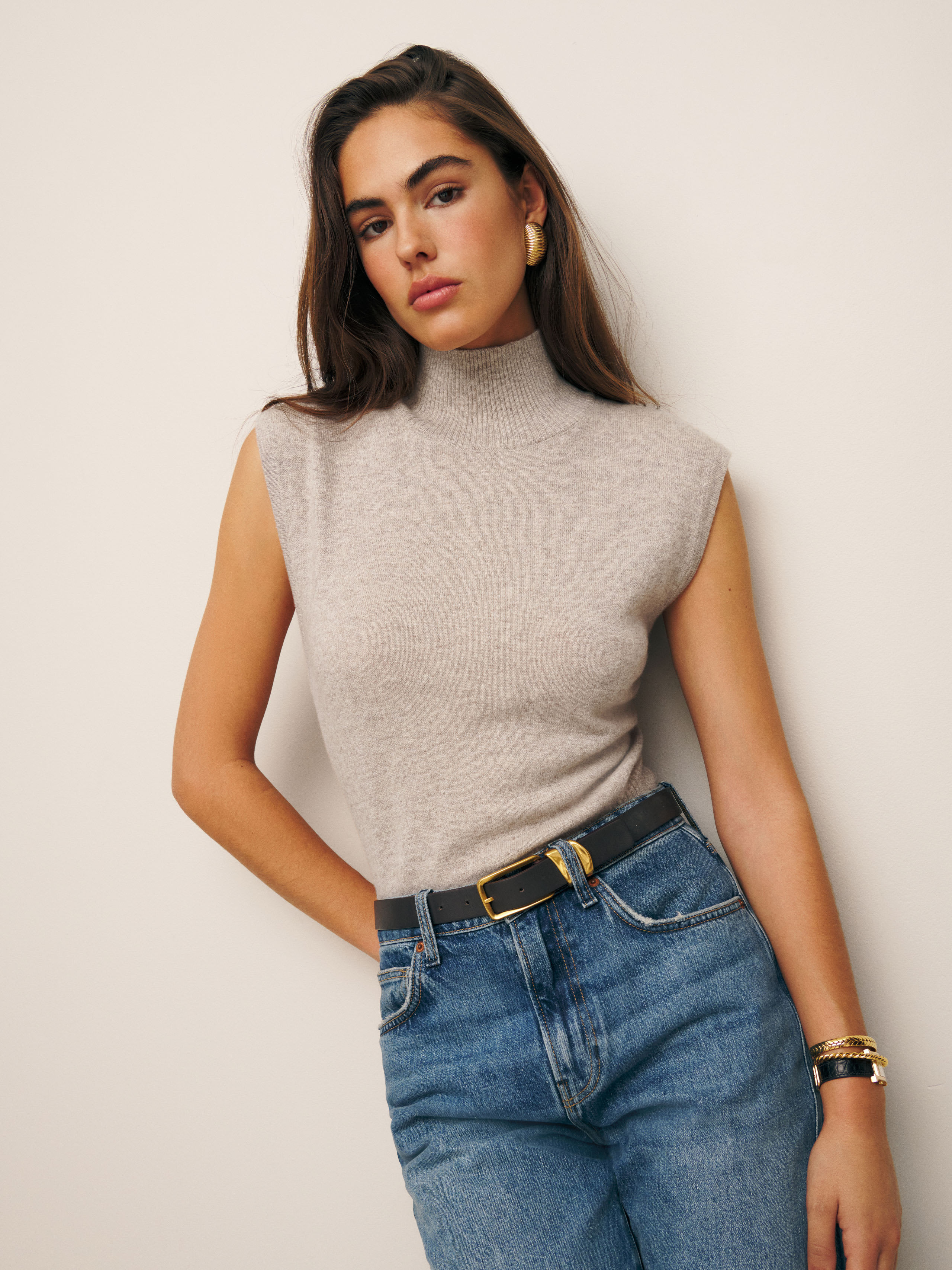 Arco Cashmere Sleeveless Turtleneck Sweater | Reformation (Global)