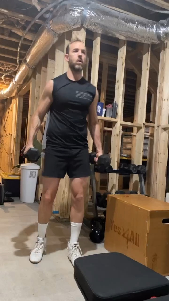 My workout of the day.  ASRV great quality gear.

#LTKfit #LTKmens