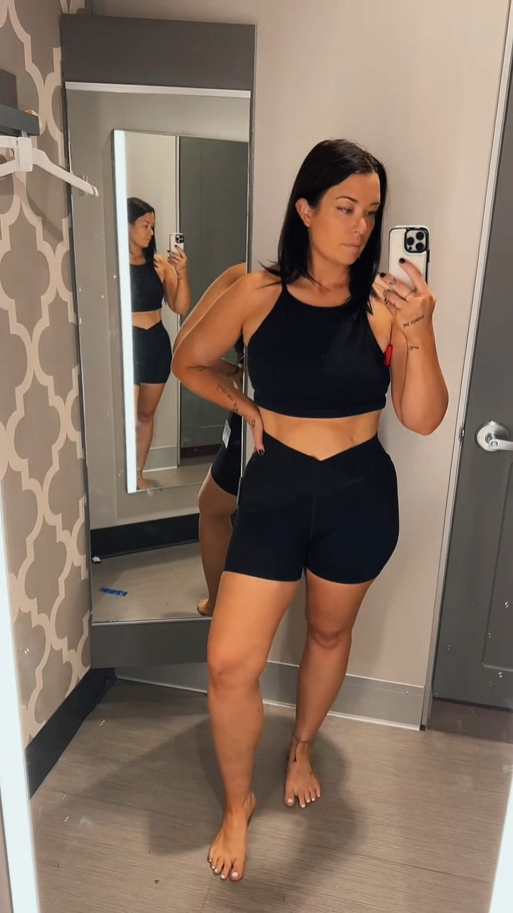 Target set 🎯 

#LTKstyletip #LTKfit #LTKcurves