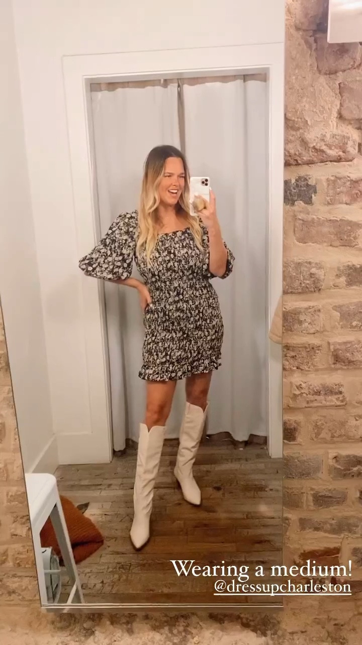 Cute fall dress for curvy girls! So flattering! 

#LTKunder50 #LTKSeasonal #LTKcurves