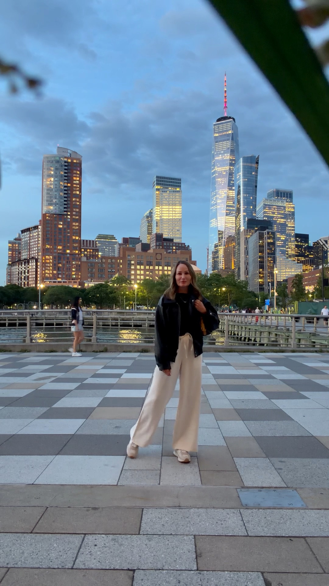 Another way to wear the Aritzia lodge pants!