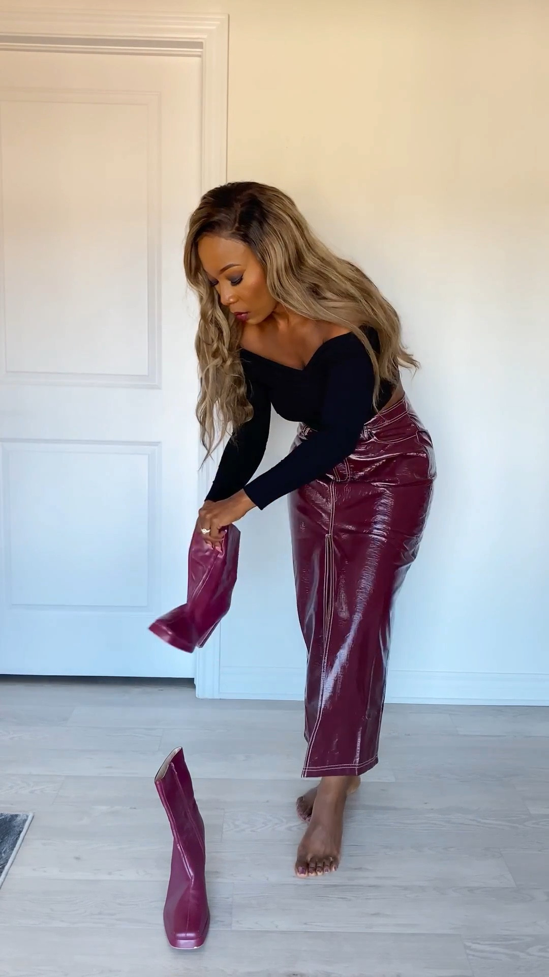 A fall date night look I can get behind! Skirt and sweater are from fashion Nova while boots are old from Lulus

#LTKFindsUnder50 #LTKSeasonal #LTKMidsize