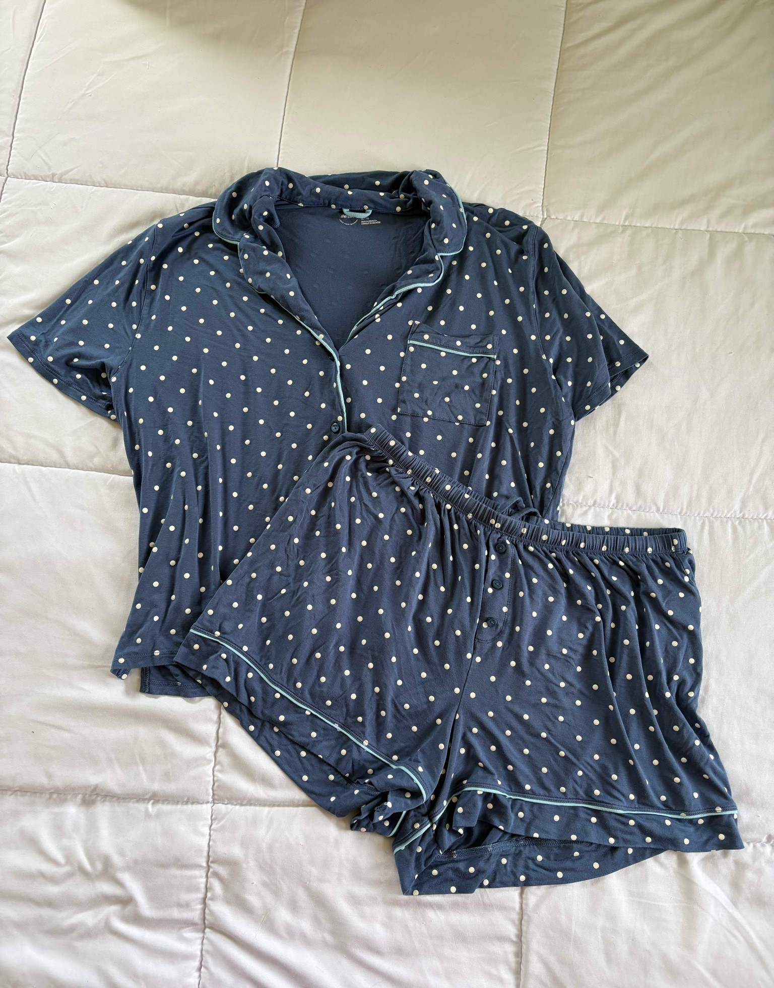 There’s just something about a matching pj set that feels like self care. I love these super soft and stretchy ones.  

Top- XL 
Bottoms - L and they’re roomy!



#LTKdayinmylife #LTKMothersDay #LTKSeasonal
