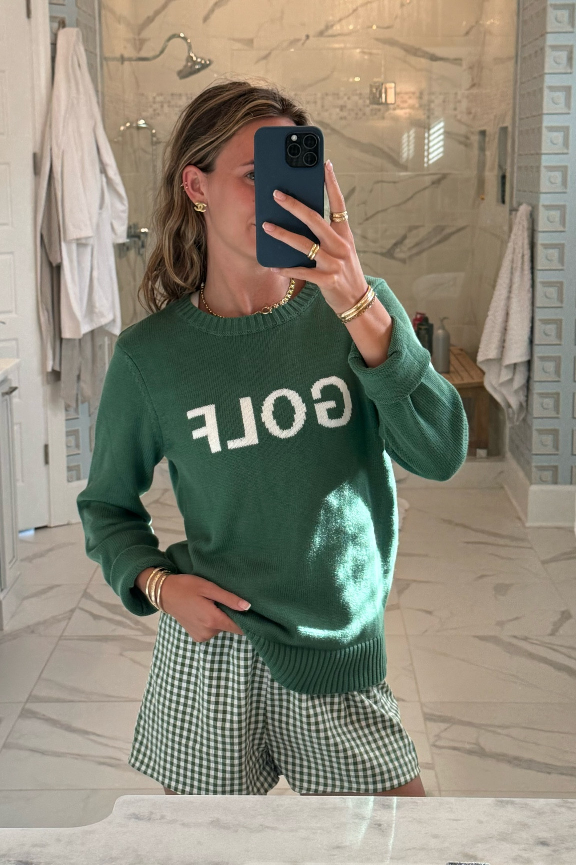 Sweater is Ellsworth & Ivey💚
