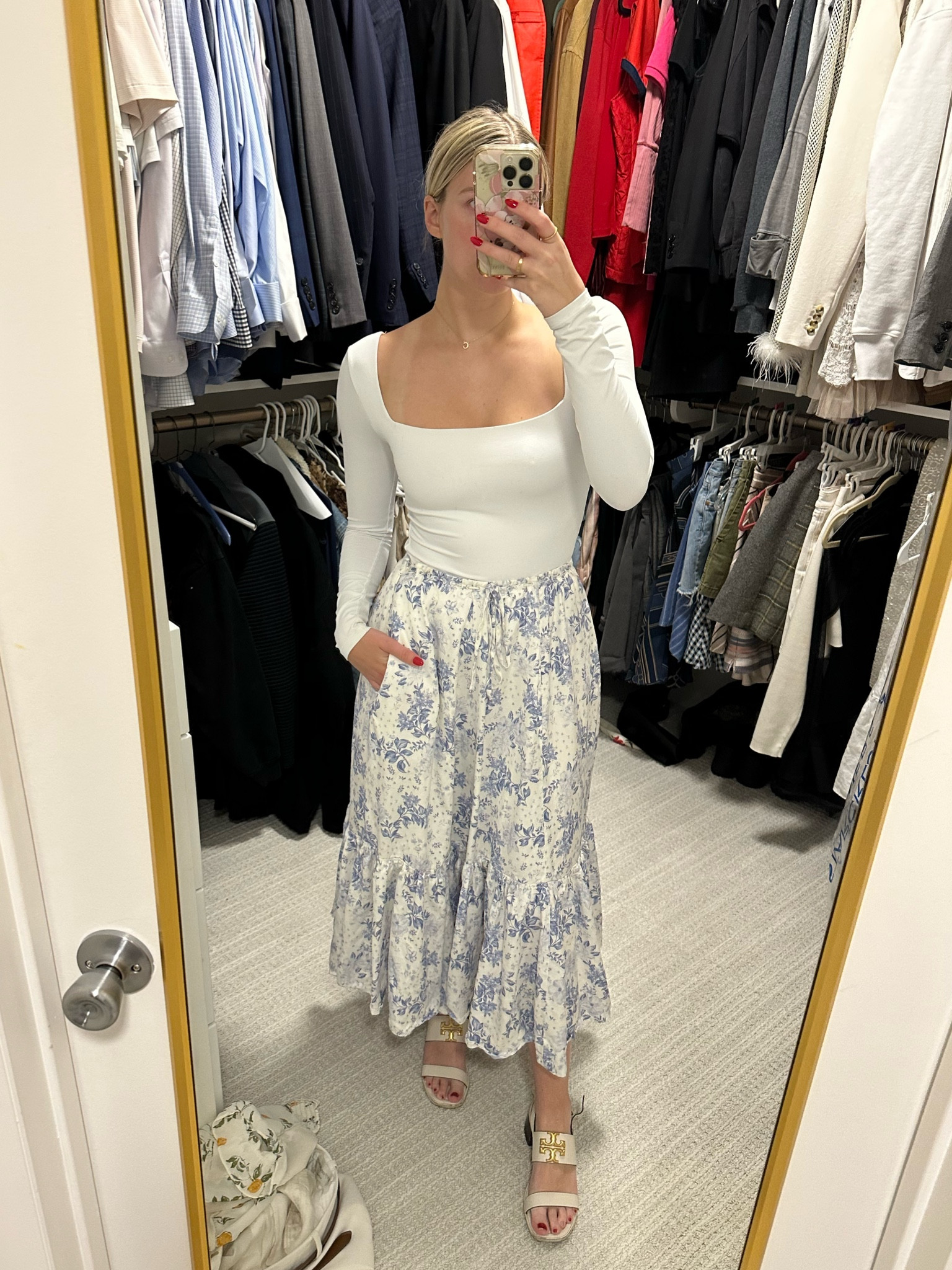Couples Shower outfitt

#LTKFindsUnder100 #LTKWedding #LTKStyleTip
