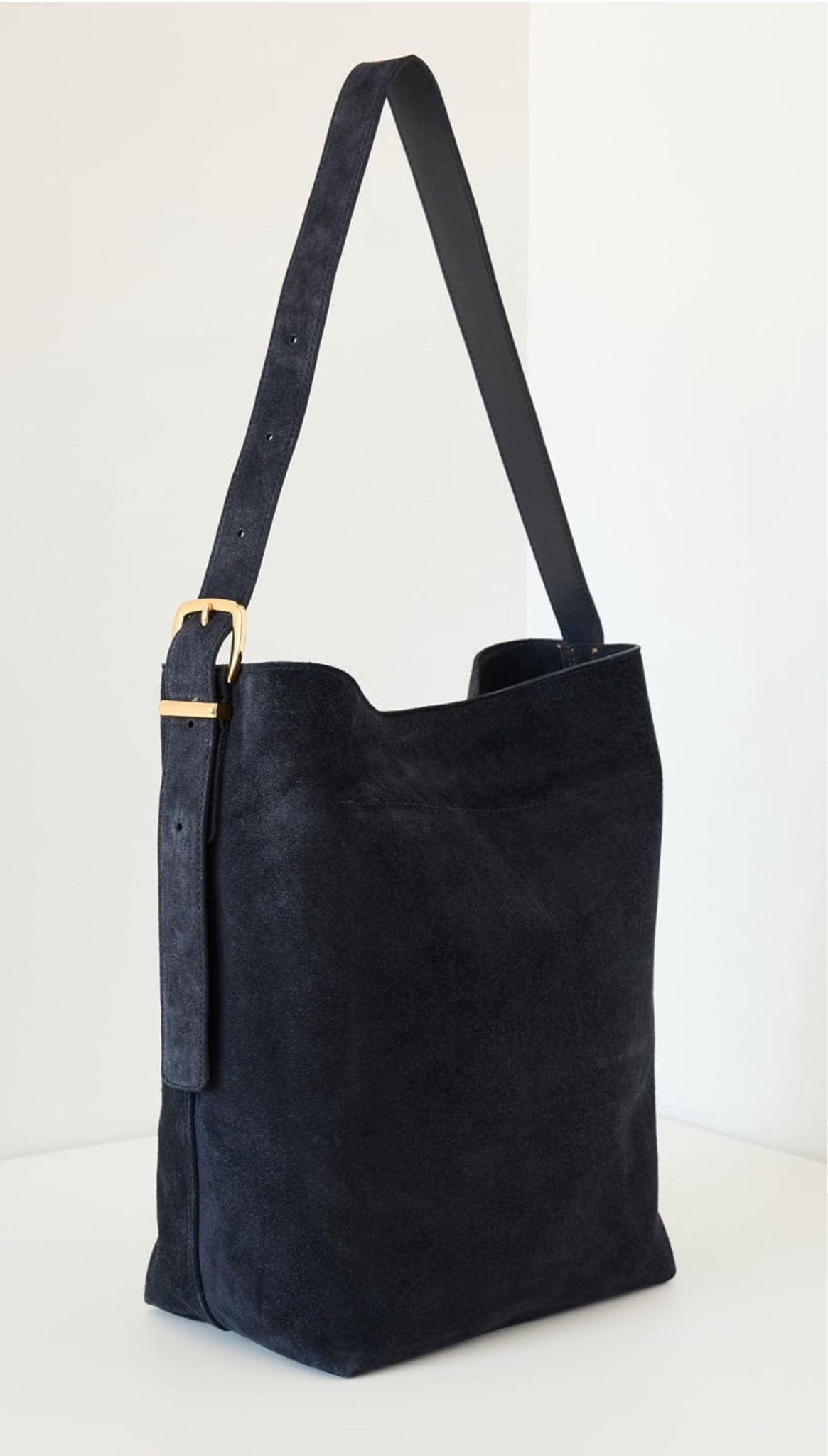 MADEWELL Suede bucket bag on sale right now at Shopbop!
code: HOLIDAY for 25% off 


Purse. Tote. Suede. Fall. Winter. Capsule wardrobe. Basics. Elevated. SALE. Black Friday. Cyber week  

#LTKCyberWeek #LTKsalealert #LTKitbag