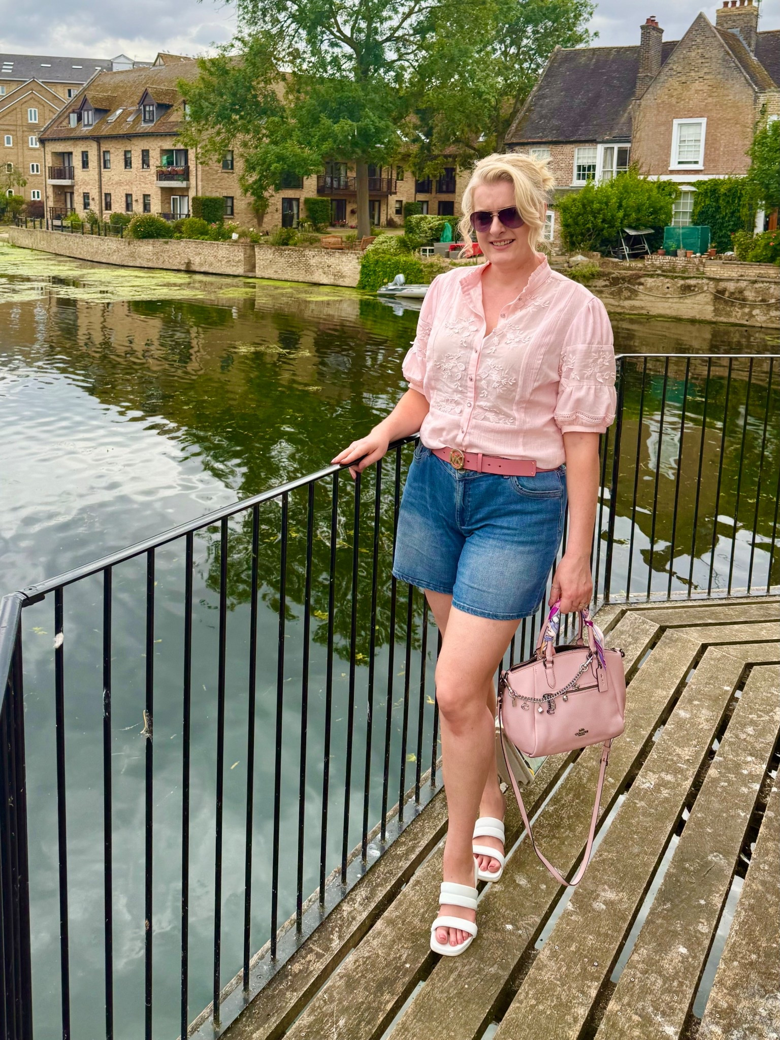 Hi everyone! I had a couple of ladies come up to me asking where I got my cute pink blouse from. It has pretty flowers embroidered on the front &amp; s puff sleeve. Lovely for summer &amp; can be worn with jeans, shorts or trousers. 


U.K. blogger, size 14, Joe browns, tall. 