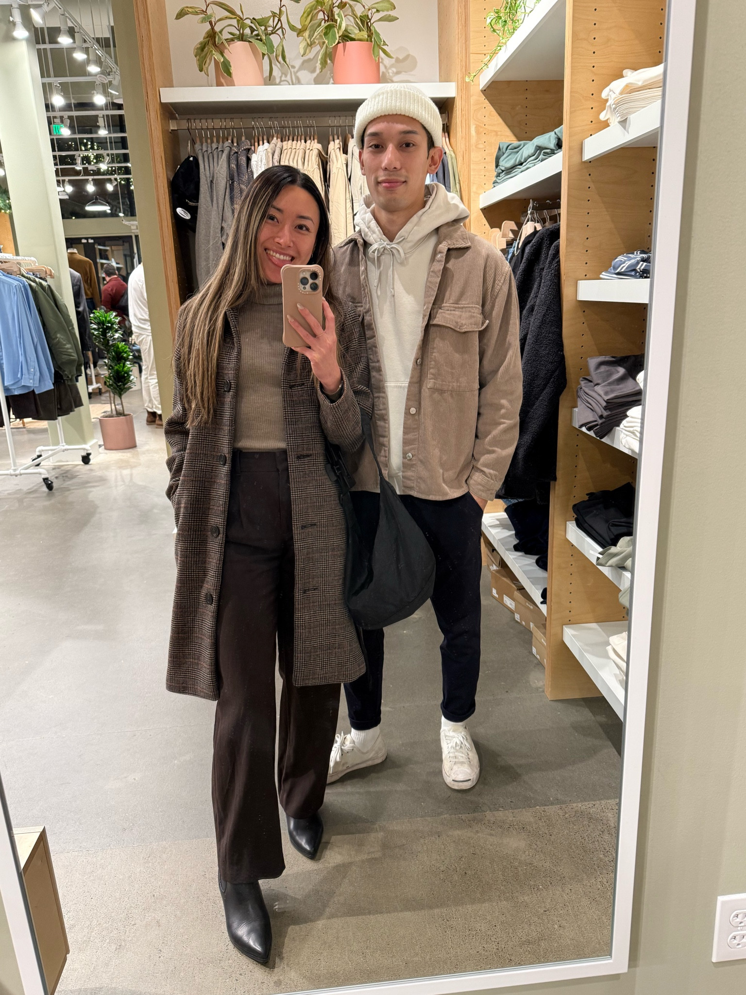 Saturday date night OOTD 

Plaid coat from Abercrombie but no longer available ): 