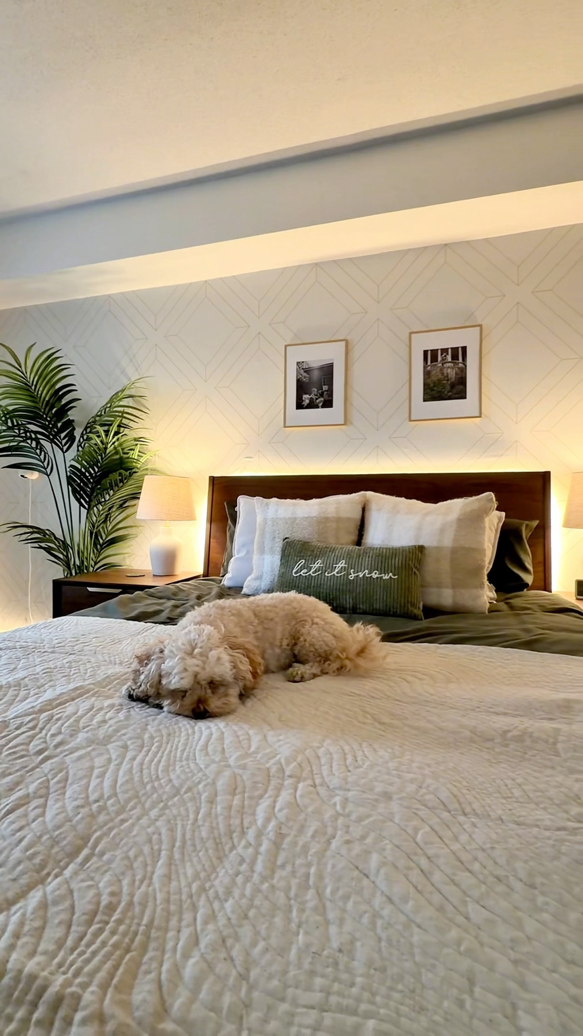 Hibernation season, but I’m not mad about it 🧸 A few simple swaps from instantly made our space feel warmer, more elevated, and way more lived-in — from soft cozy bedroom layers to styled table moments to make every dinner special, and the sweetest nursery touches. Proof that small changes really do shift the whole mood.
 #cozyhome #homerefresh #holidaydecorating #hyggehome #bouclair #homegoals