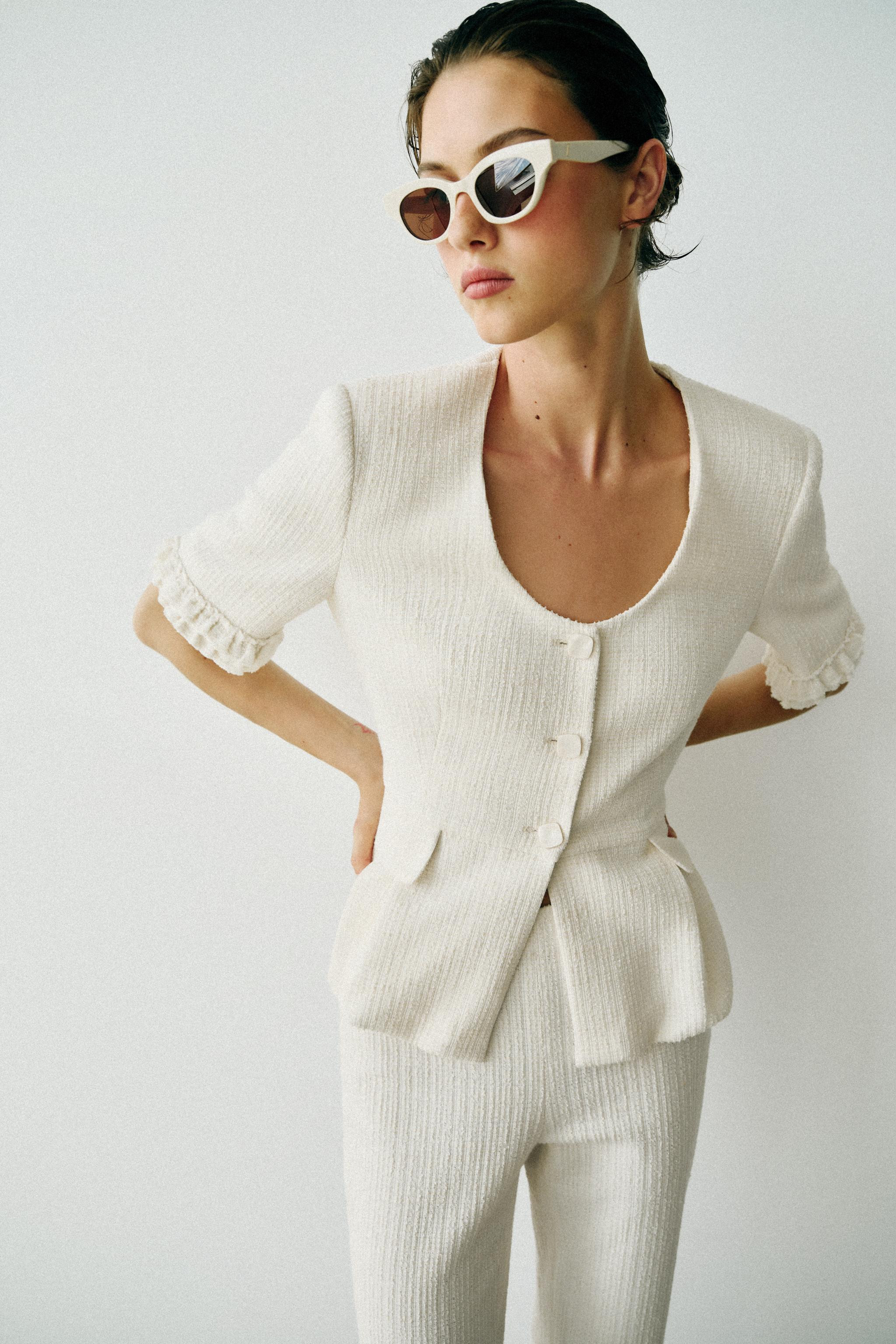 SHORT-SLEEVE RUFFLED PEPLUM JACKET | Zara US