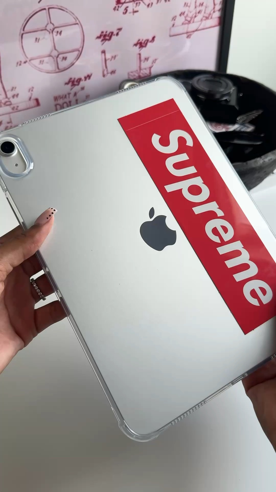 clear ipad case unboxing from amazon 

ipad accessories. ipad case. clear ipad case. supreme case. ltk tech. apple unboxing

#LTKsummer