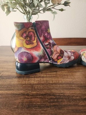 John Fluevog PenneyAnkle Boots with ButtonsDiscontinued Hippie 9.5 | eBay US