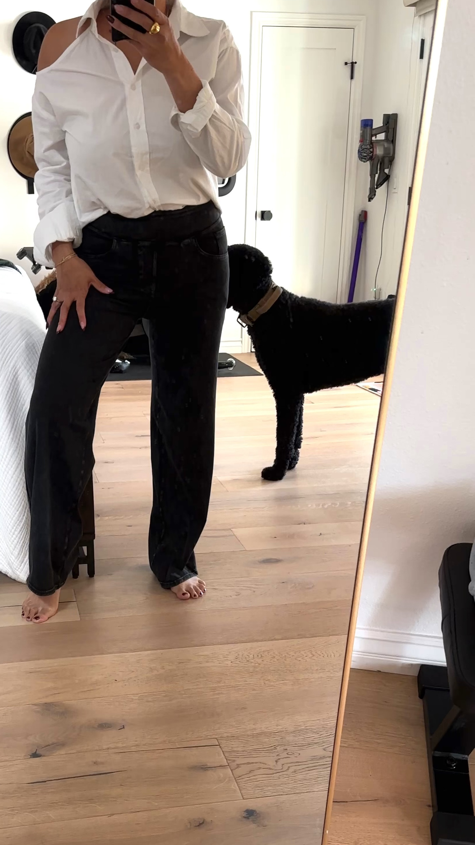 Stretch jeans, comfortable, affordable, and cute #ootf #comfyclothes

#LTKfindsunder50 #LTKGiftGuide