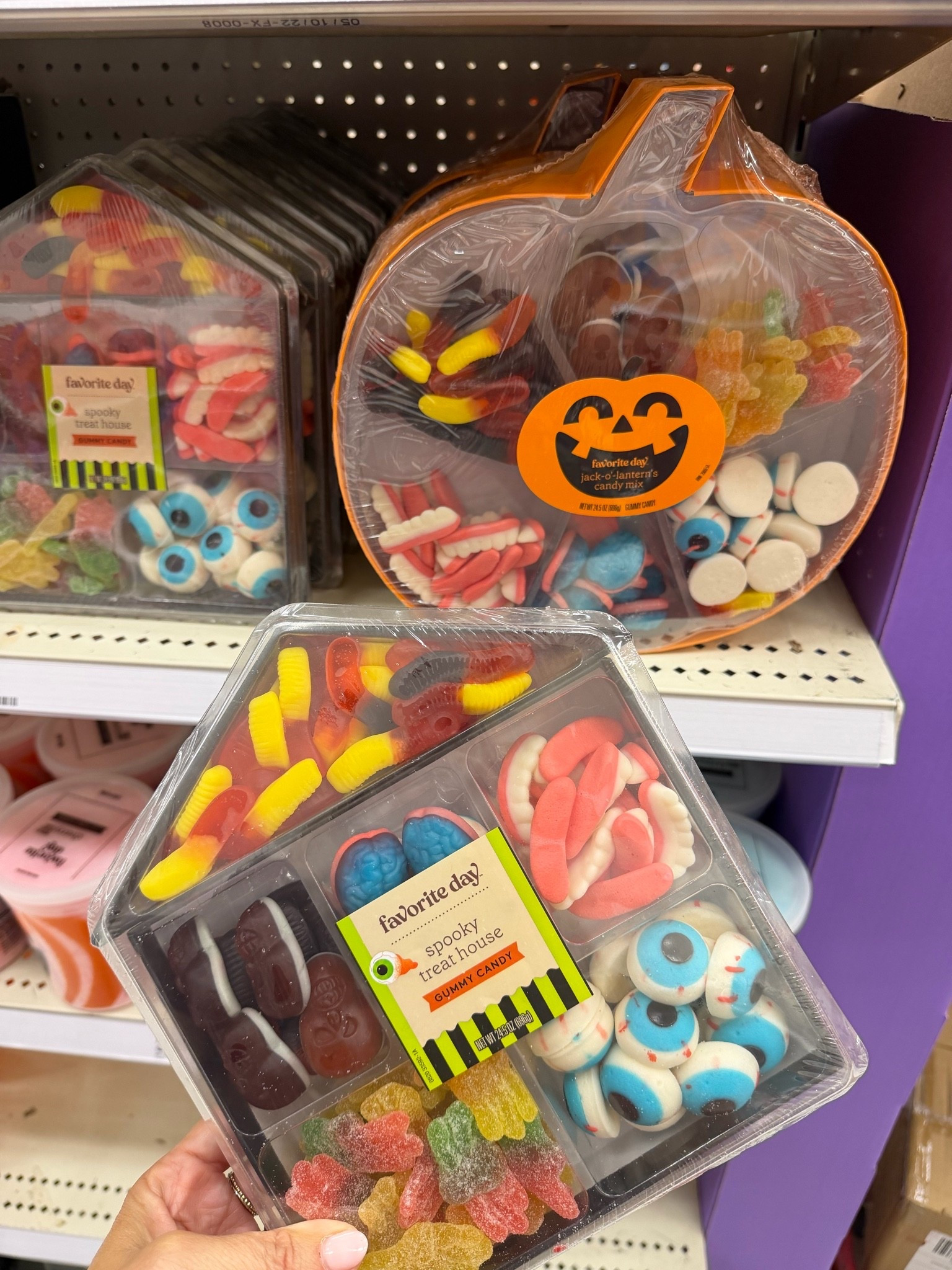 Throw a tag on it and it would make the cutest Halloween gift (teachers, friends, boo treat) 🎃

#LTKSeasonal #LTKfoodie