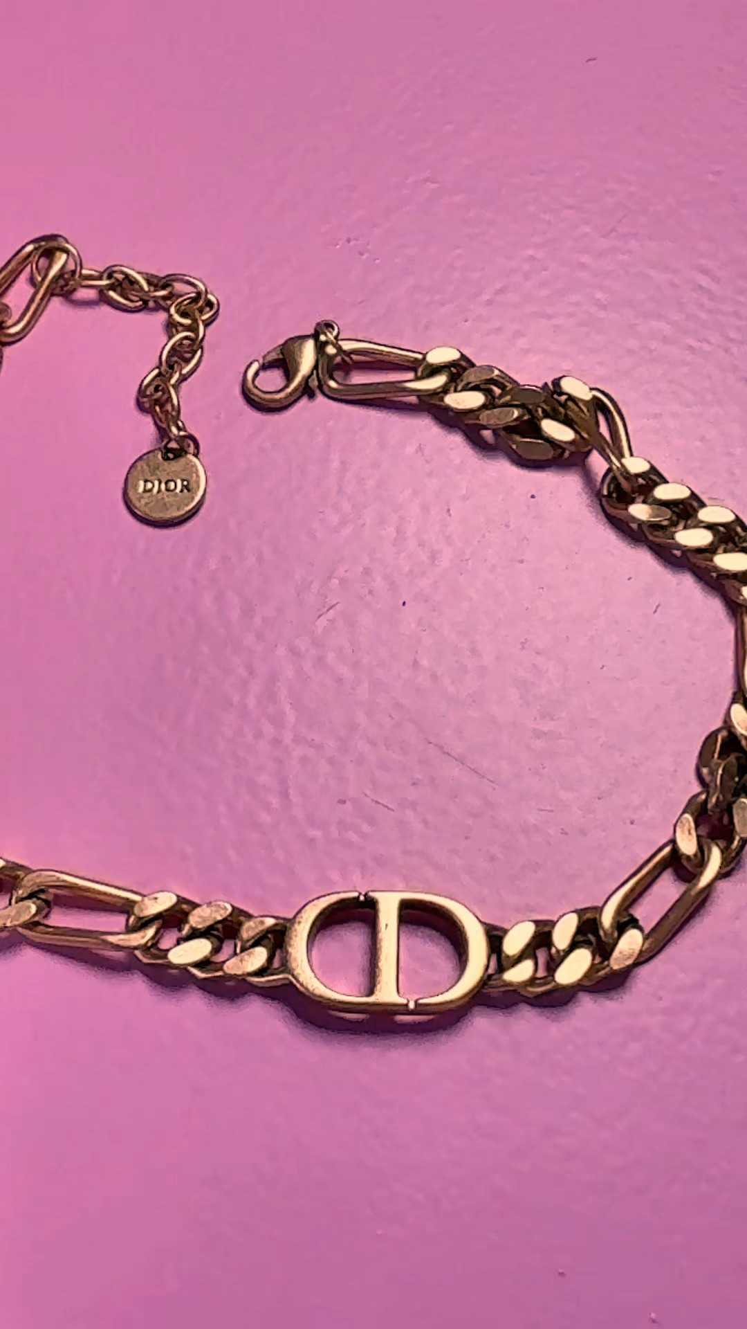 Dior + Gucci… I mean, name a more iconic duo.
Loving pieces that feel intentional, unique, and insanely beautiful. The coolest gift idea for any luxury loving lady, or for yourself! The prices are great too! 
#ad @ahavajewels

#LTKStyleTip #LTKootd