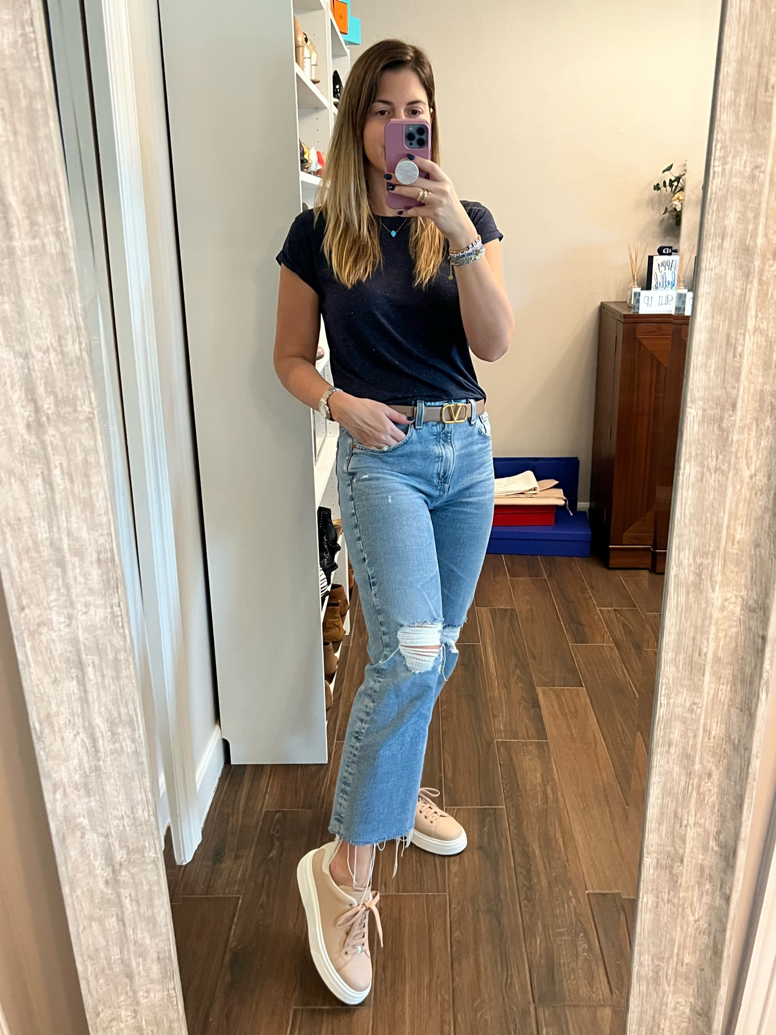 The softest tshirt (30% off) paired with my new comfy kicks (40% off). I’m in heaven. 🥰

Shirt runs short but TTS. Wearing a size 6. 

Jeans run small. Size up. I’m wearing a size 29. 

Sneakers run TTS. I’m wearing a size 10. 

#LTKSeasonal #LTKsalealert