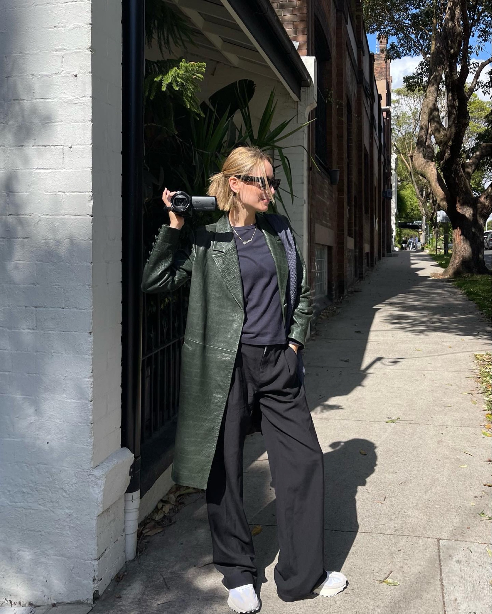 ootd 

spring, green jacket, black trousers, white sneakers 

#LTKaustralia #LTKbrasil #LTKSeasonal