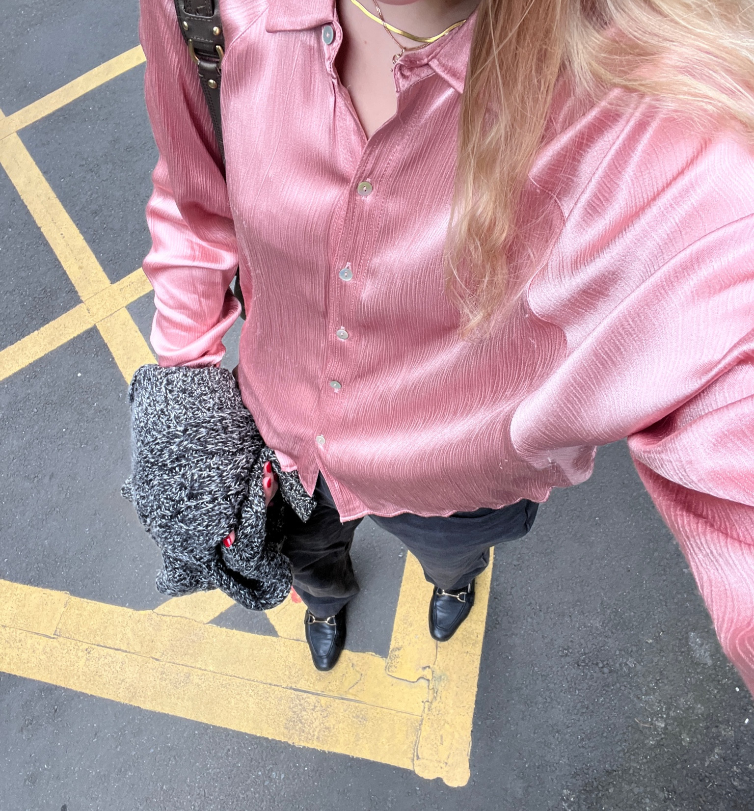 happy monday 🩷 #relaxedfit #springoutfit #effortlesschic

#LTKworkwear #LTKitbag #LTKAsia