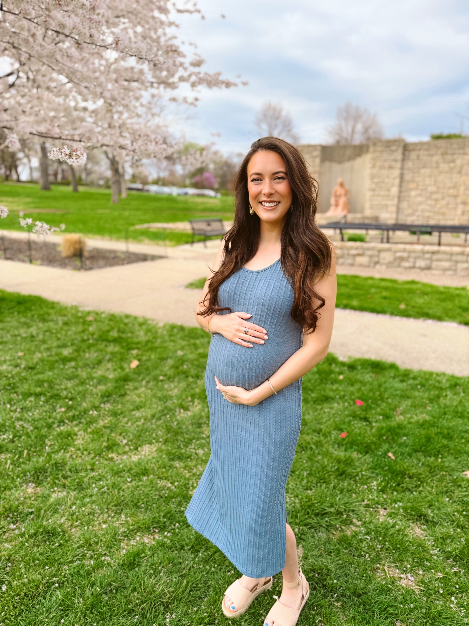 Bump friendly blue ribbed tank dress and sandals for pregnancy announcement photo! 


#LTKBump