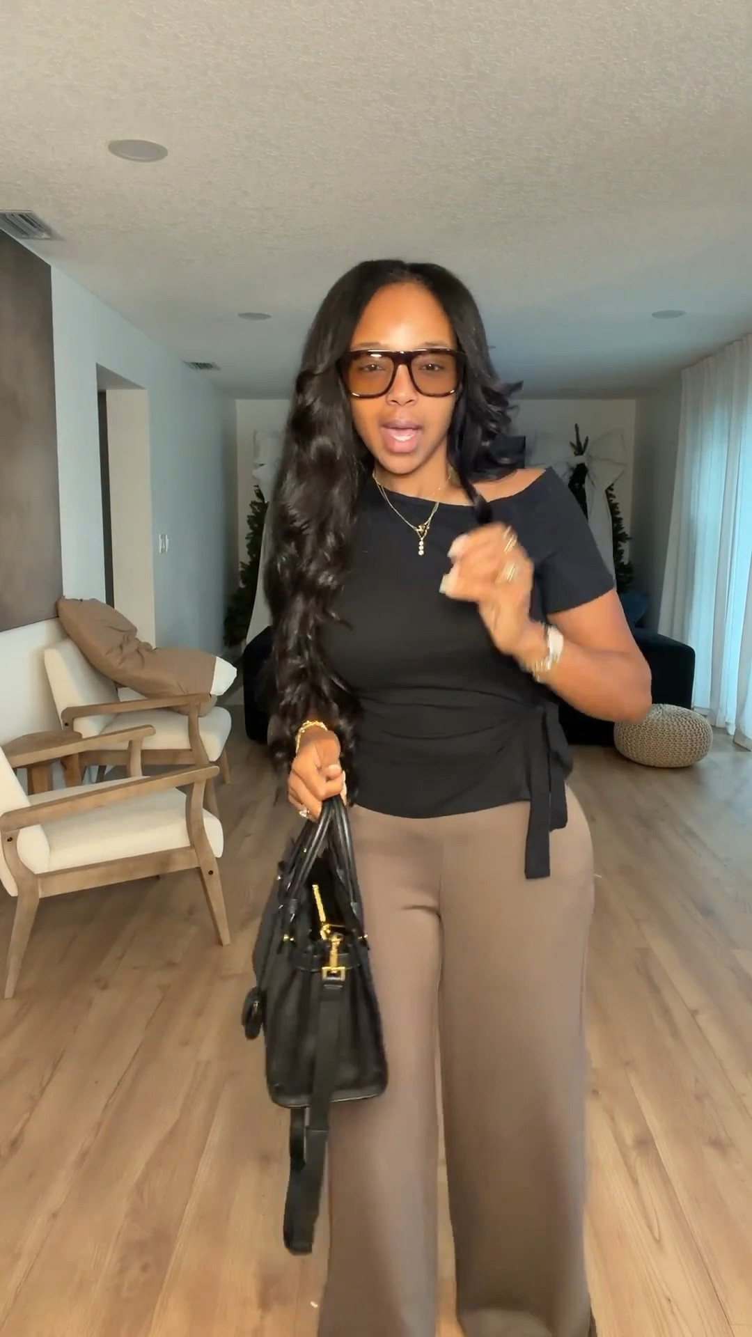 ✨ Running Errands, But Make It Polished

An easy, everyday look that still feels put together. This outfit is built on simple, flattering staples that move with you and look good without overthinking it — perfect for quick plans like running to get your nails done while still feeling confident and pulled together.

Comfortable, streamlined, and endlessly wearable, these are the kinds of pieces that earn their place in your closet and keep the cost per wear low.

Perfect for:
• Errands and appointments
• Casual daytime plans
• Everyday mom-life moments

📏 Sizing:
Top: Small
Bottoms: Small (Regular)

Measurements:
5’4” · 140 lbs · 36D · 27” waist · 40” hips

Tap to get details.

Everyday errand outfit, casual chic mom outfit, simple fall outfit ideas, elevated basics for women, comfortable everyday style, off-duty polished looks.


Follow me on Instagram and YouTube @kirasfashionfinds

#LTKdayinmylife #LTKootd #LTKgrwm