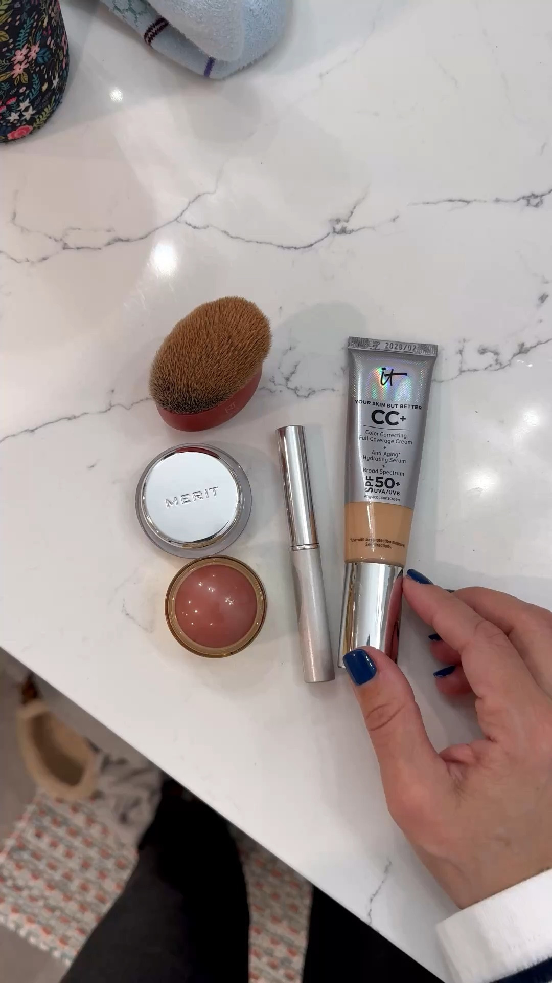 I was in a hurry this morning and these are the five makeup items I used to get ready fast. Beauty favorites 💄

#LTKBeauty #LTKdayinmylife #LTKmomlife