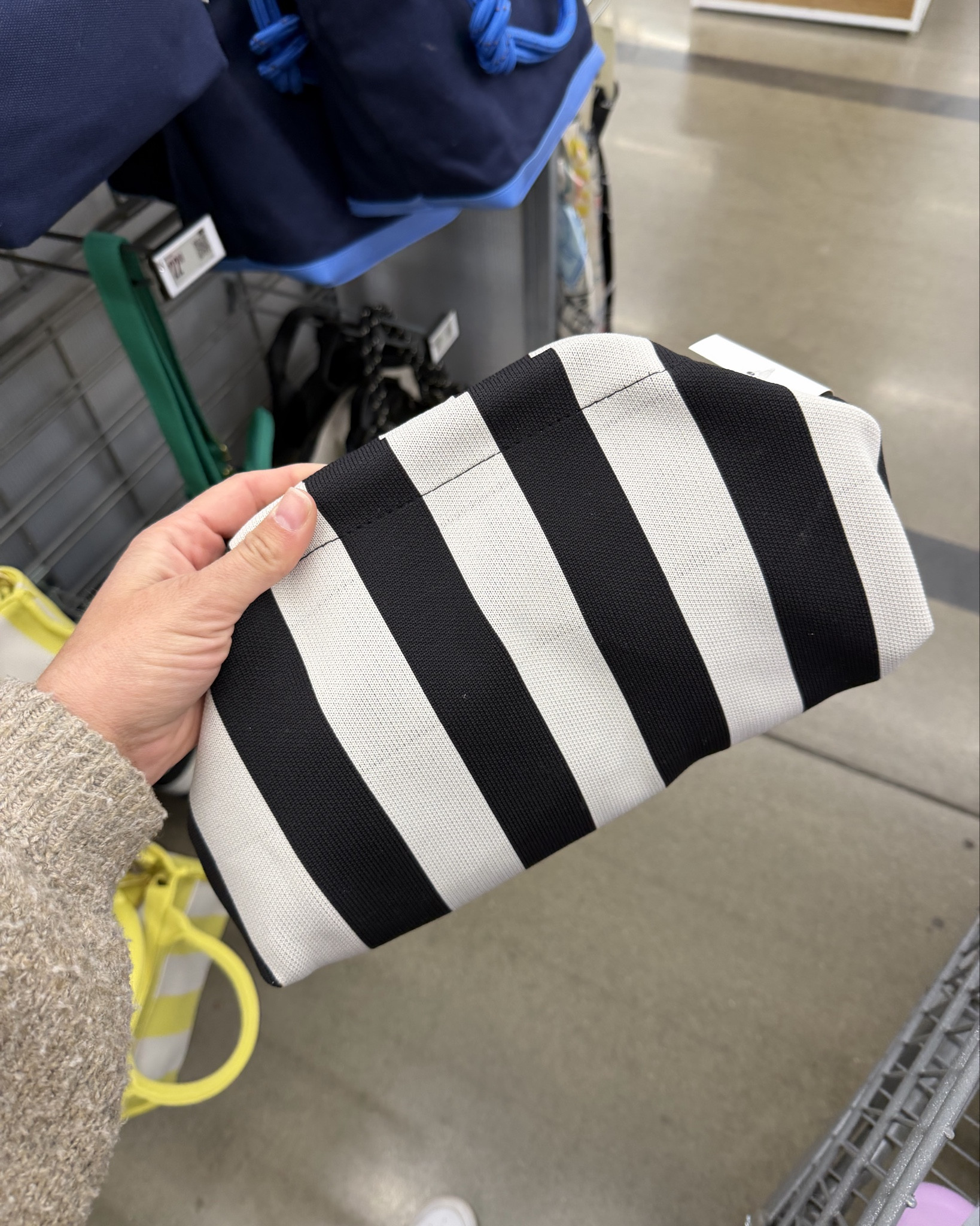 Cute clutch for spring 