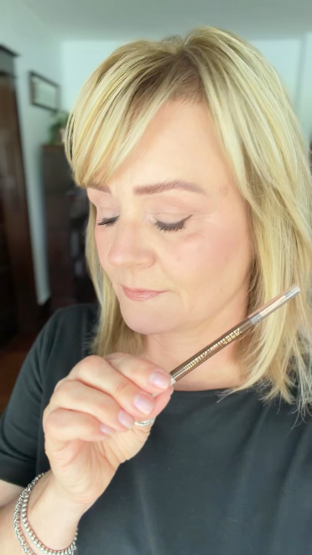 This eyeliner is becoming a new favorite.  Easily create a line or a wing.  I’m using Mocha contour.  I’ve used Hazy Taupe for a softer shade.

#LTKBeauty #LTKOver40