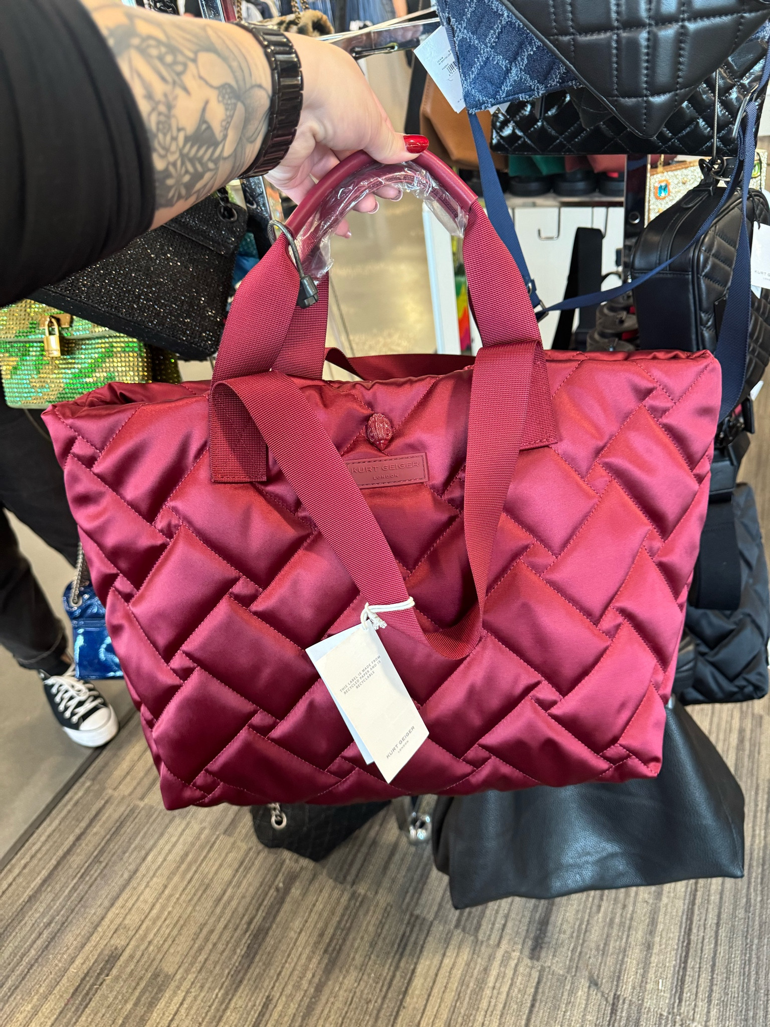 Fall tote finds in the color of the season, burgundy! 

#LTKStyleTip #LTKFindsUnder100 #LTKItBag