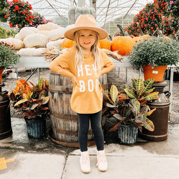 Hey Boo Tee - Kids | Mountain Moverz