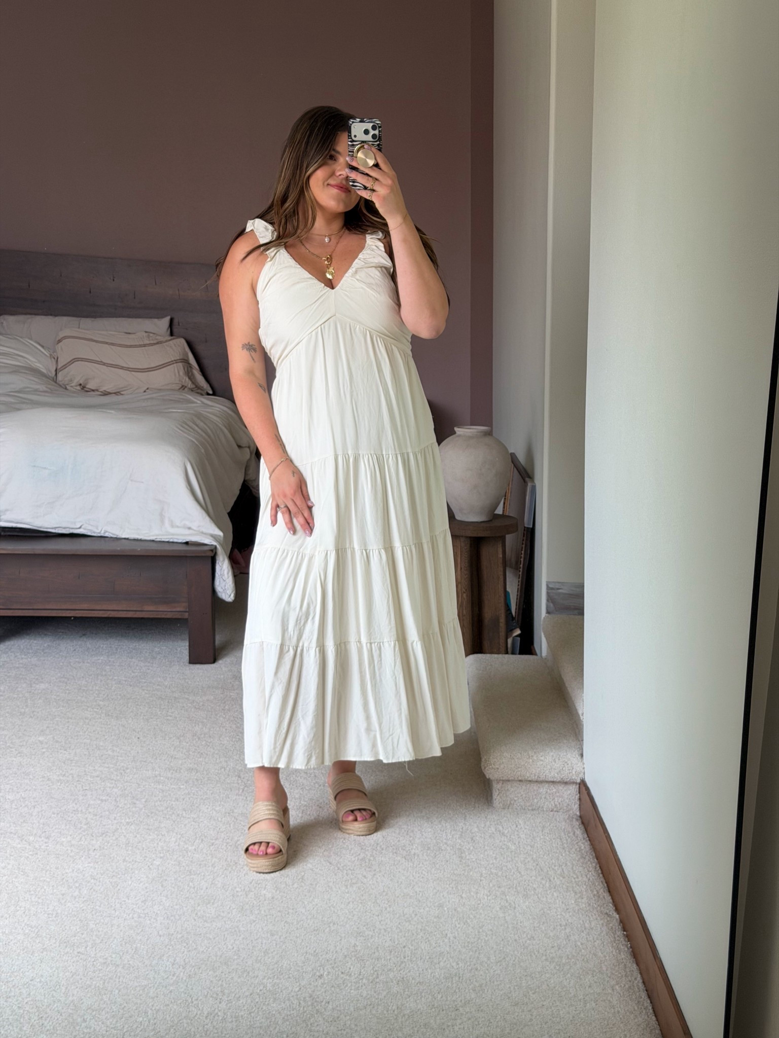 Amazon special event dress size XL!
Think wedding guest dress, gala, date night. 

All thick tummy approved!

Size 12, size 14, beach, family photos 
