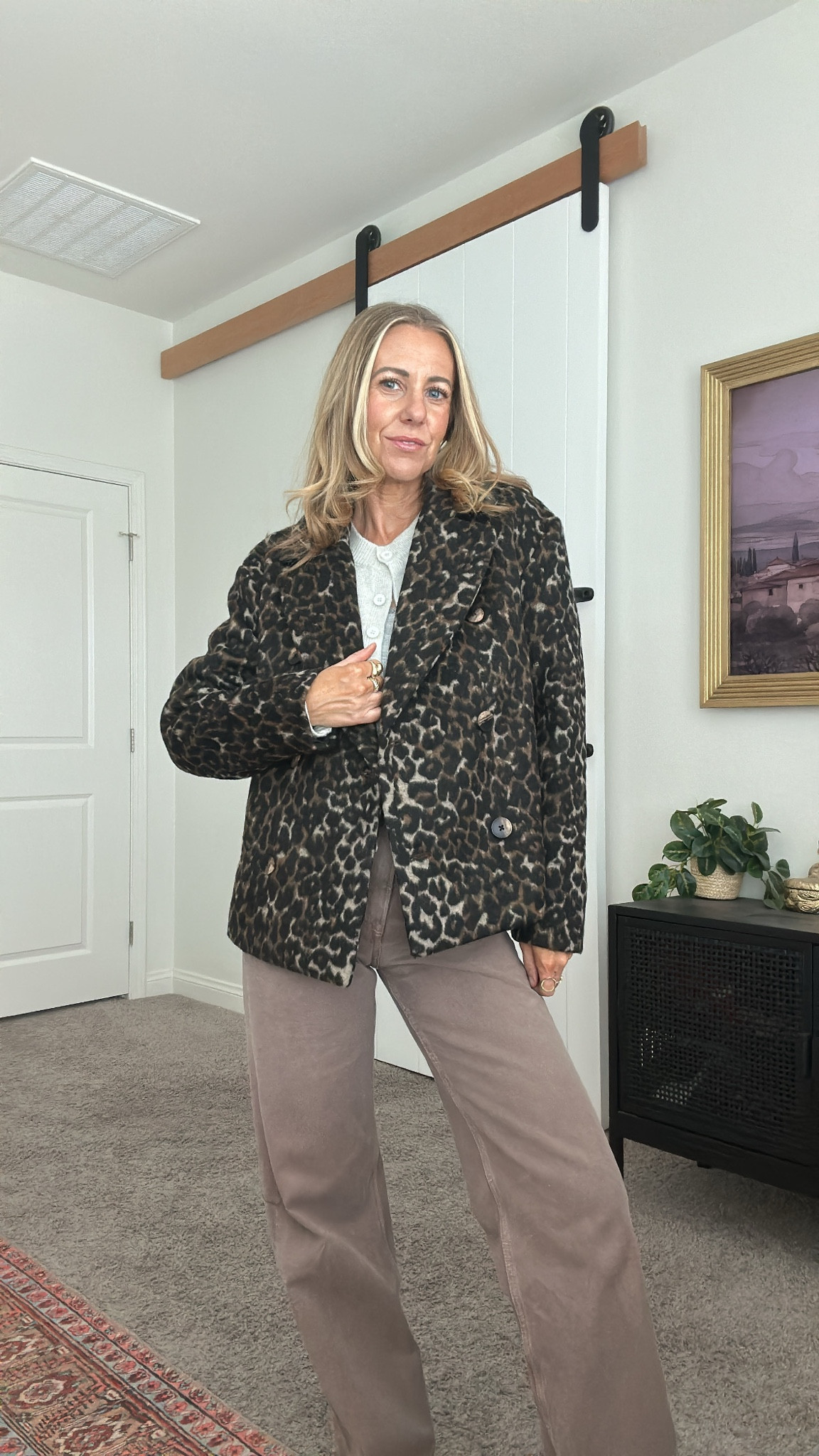 How fun is this jacket?!

Leopard coat 40% off
H&M jeans 30% off

#LTKCyberWeek #LTKHoliday #LTKStyleTip