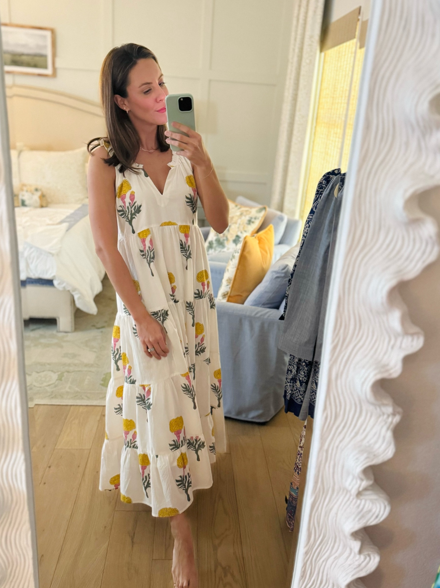 Wearing the XS. Fully lined. Linking both retailers. 

#LTKstyletip #LTKSeasonal