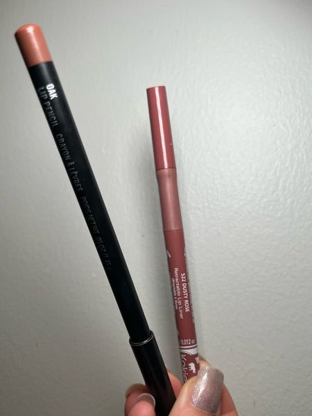 Holy grail lip liners. The perfect neutrals. Mac oak is a natural brown and Kokie Dusty rose is a pinky brown (also a dupe for Pillow Talk)

#LTKbeauty