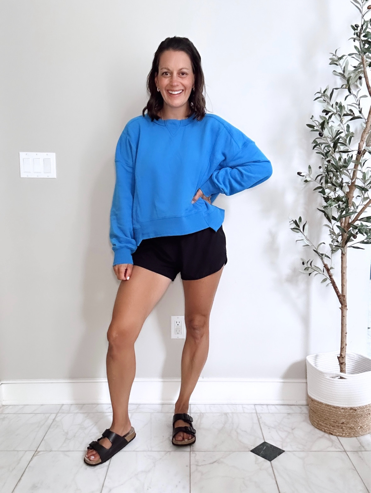 The best look for less sweatshirt!! Free people inspired cropped sweatshirt.  I sized up to a medium! 



#LTKStyleTip #LTKFindsUnder50 #LTKActive