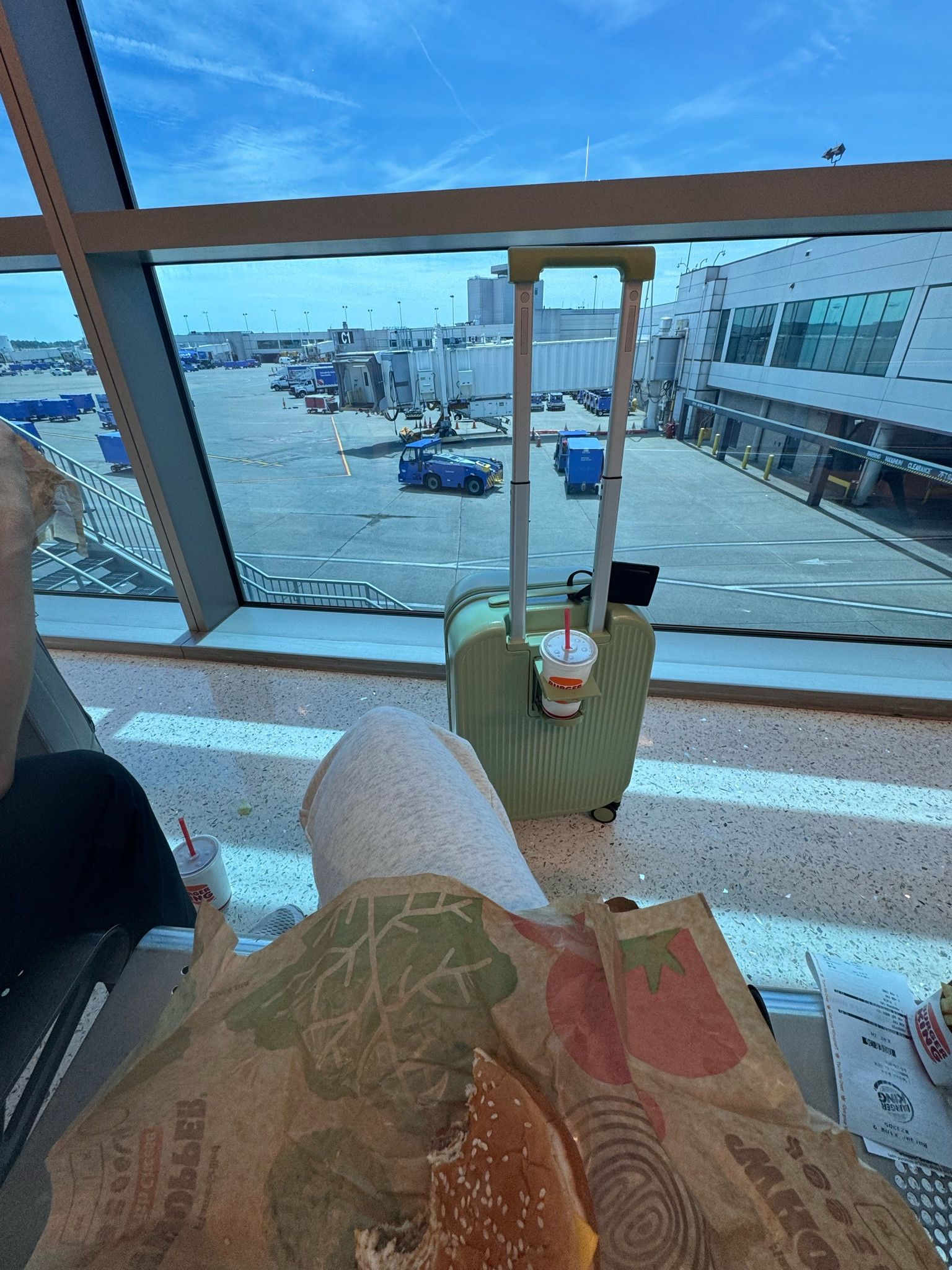 Cup holder luggage // Carry on luggage // Amazon luggage 

#LTKFamily #LTKTravel #LTKSeasonal