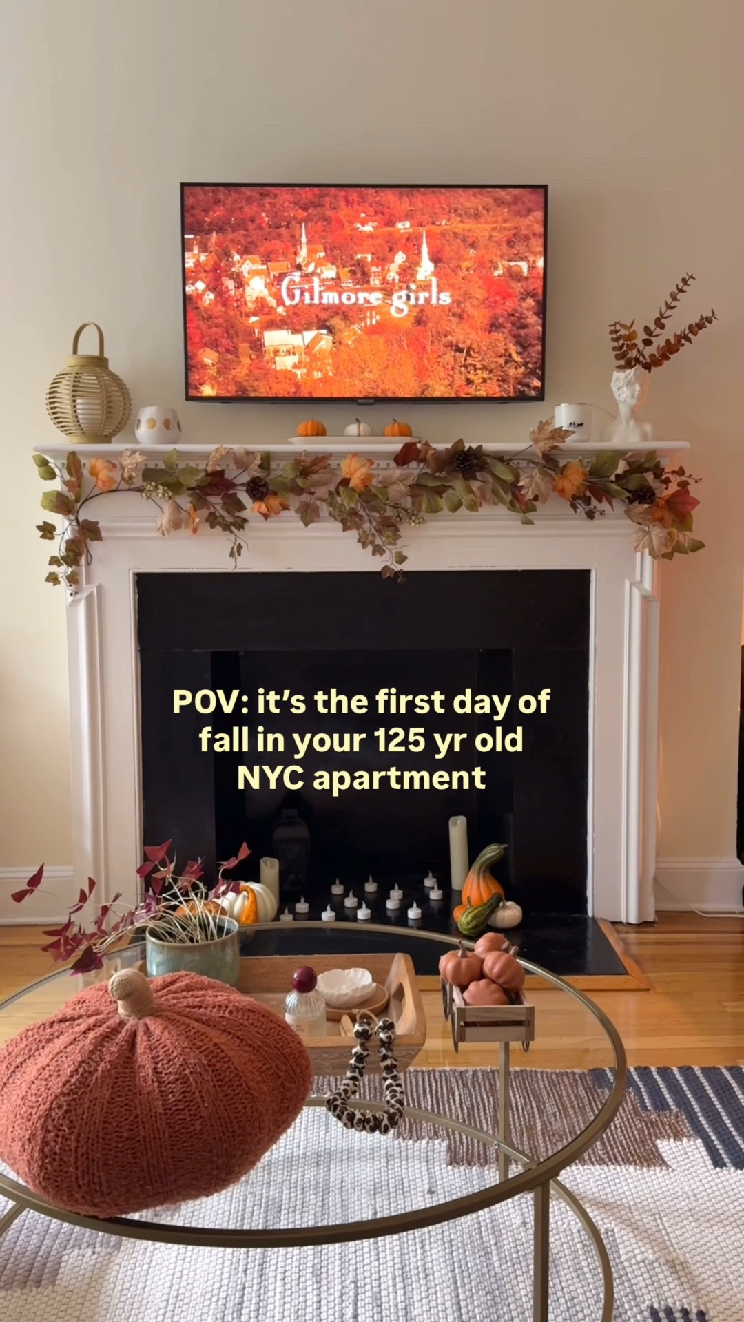 Fall decor in my nyc apartment

#LTKSeasonal #LTKdayinmylife #LTKHome
