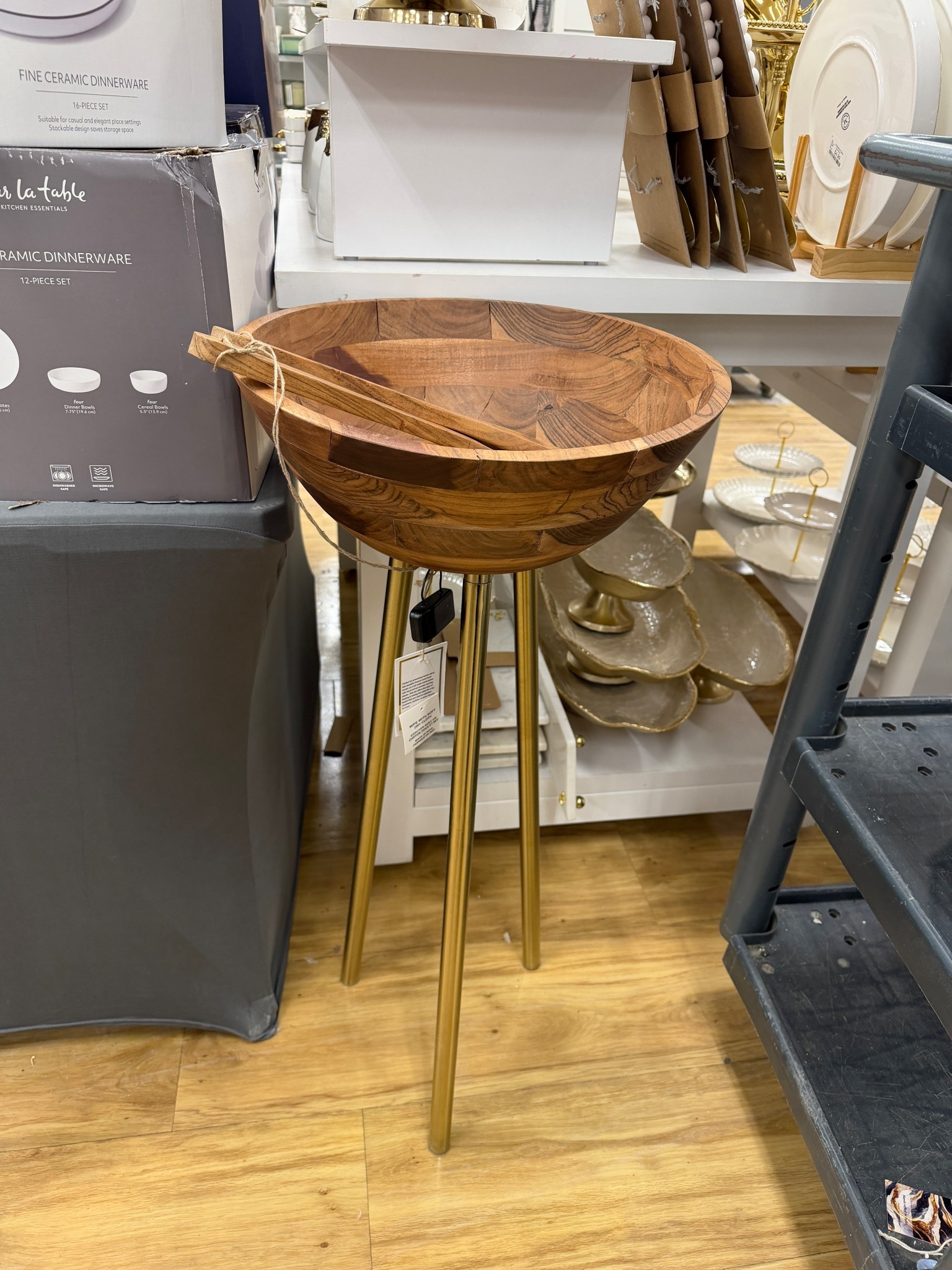 Obsessed with this oversized wooden salad bowl from HomeGoods 🤎✨ the perfect statement serving bowl for Ramadan hosting, iftar table styling, and elegant dinner parties. The natural wood grain + modern gold stand makes it a luxury home decor piece AND functional kitchen serveware.

If you’re looking for Ramadan table decor, large serving bowls, neutral kitchen decor, or elevated hosting essentials — this is it. Perfect for salads, fruit displays, or a beautiful centerpiece for your dining table. 🌙✨

Saving this for my Ramadan 2026 hosting setup 🤍

#RamadanDecor #RamadanTable #IftarHosting #HomeGoodsFinds #ServingBowl #WoodKitchenDecor #NeutralHome #LTKHome #SeasonalDecor #HostingEssentials

#LTKHome #LTKfoodie #LTKSeasonal