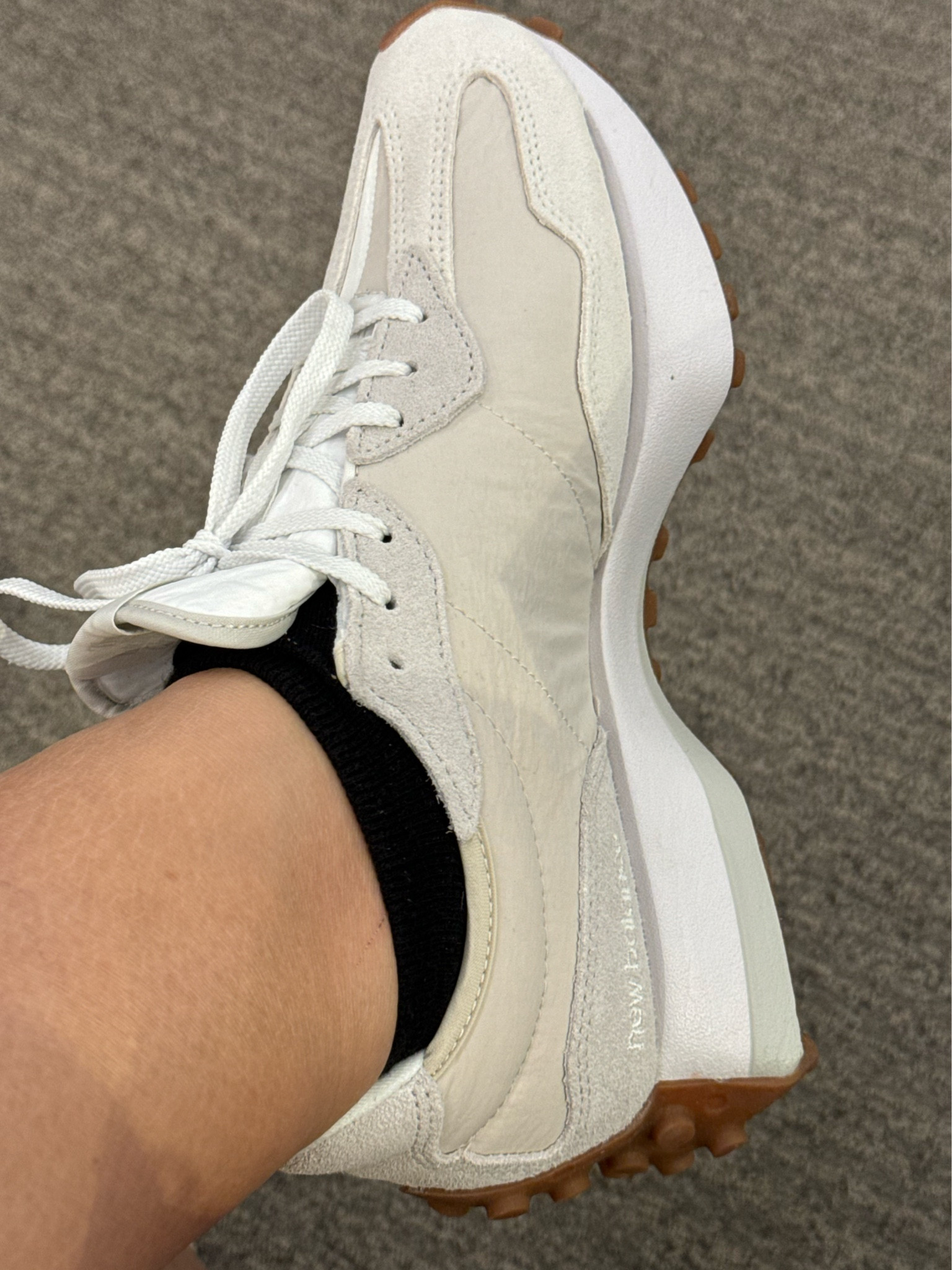 New Balance Shoes! 👟 super comfortable | shoes women | shoes for fall | shoes with jeans | shoes 2024 | #LTKU #LTKActive 

#LTKStyleTip #LTKShoeCrush #LTKGiftGuide