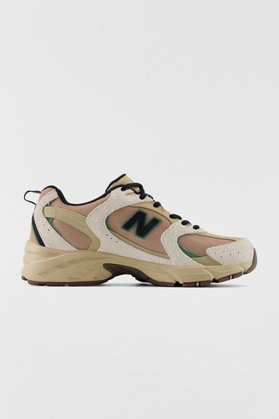 New Balance Women's 530 Sneaker | Urban Outfitters (US and RoW)