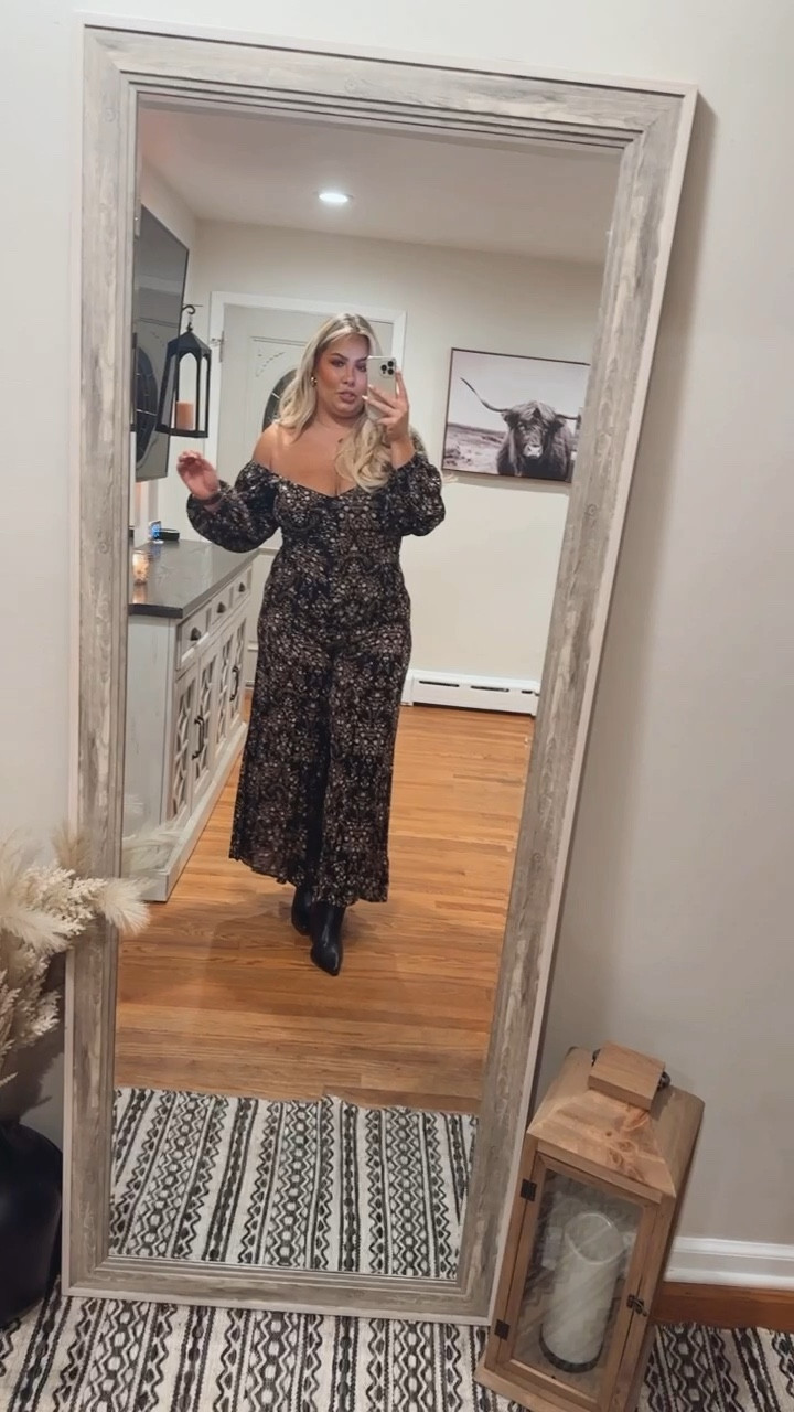 XL JUMPER // TTS BOOTS 

VICI, VICI dolls, VICI partner, midsize

#LTKshoecrush #LTKstyletip #LTKcurves