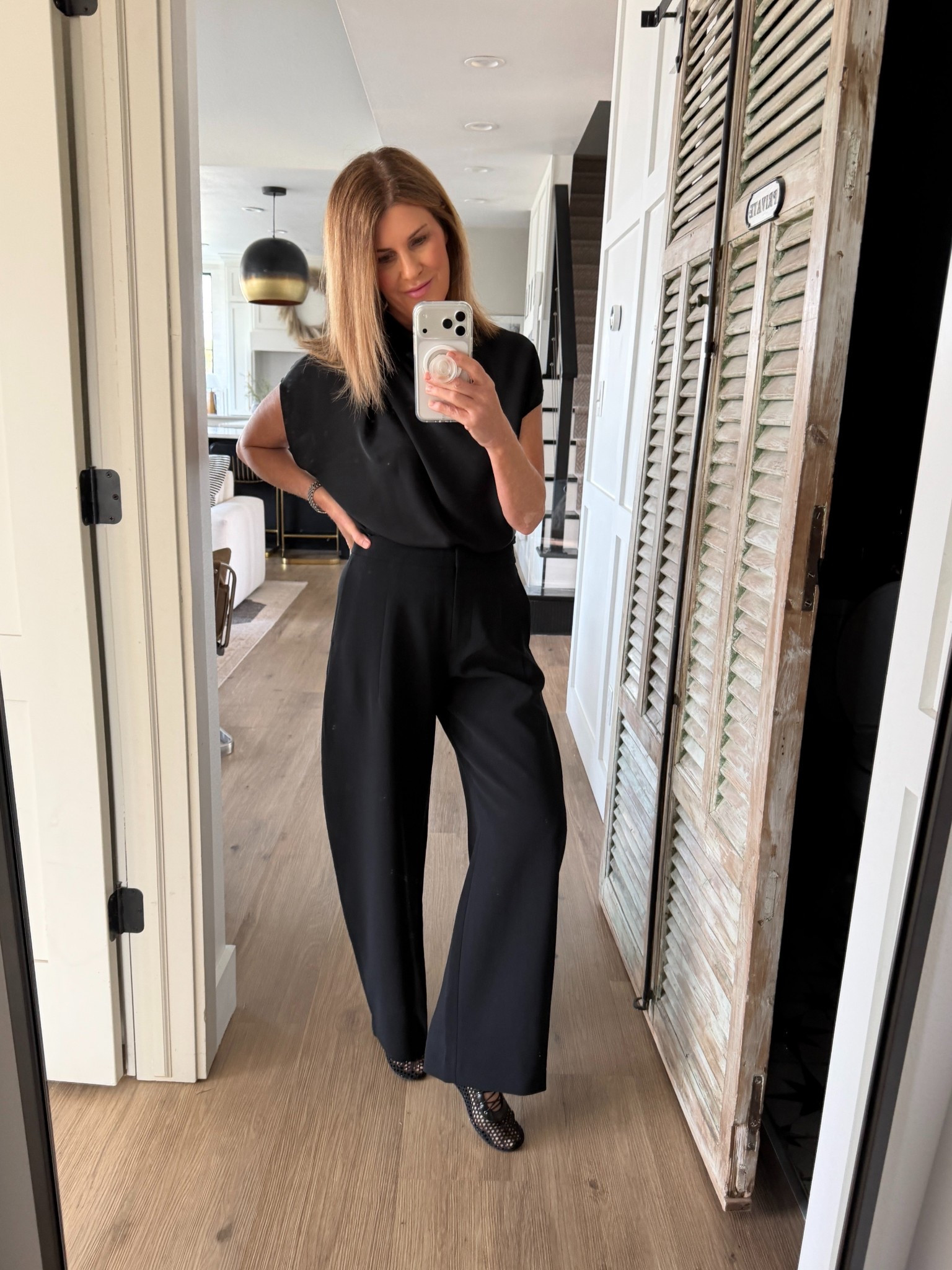 Size 4 barrel pant and size small top 

#LTKOver40 #LTKdayinmylife