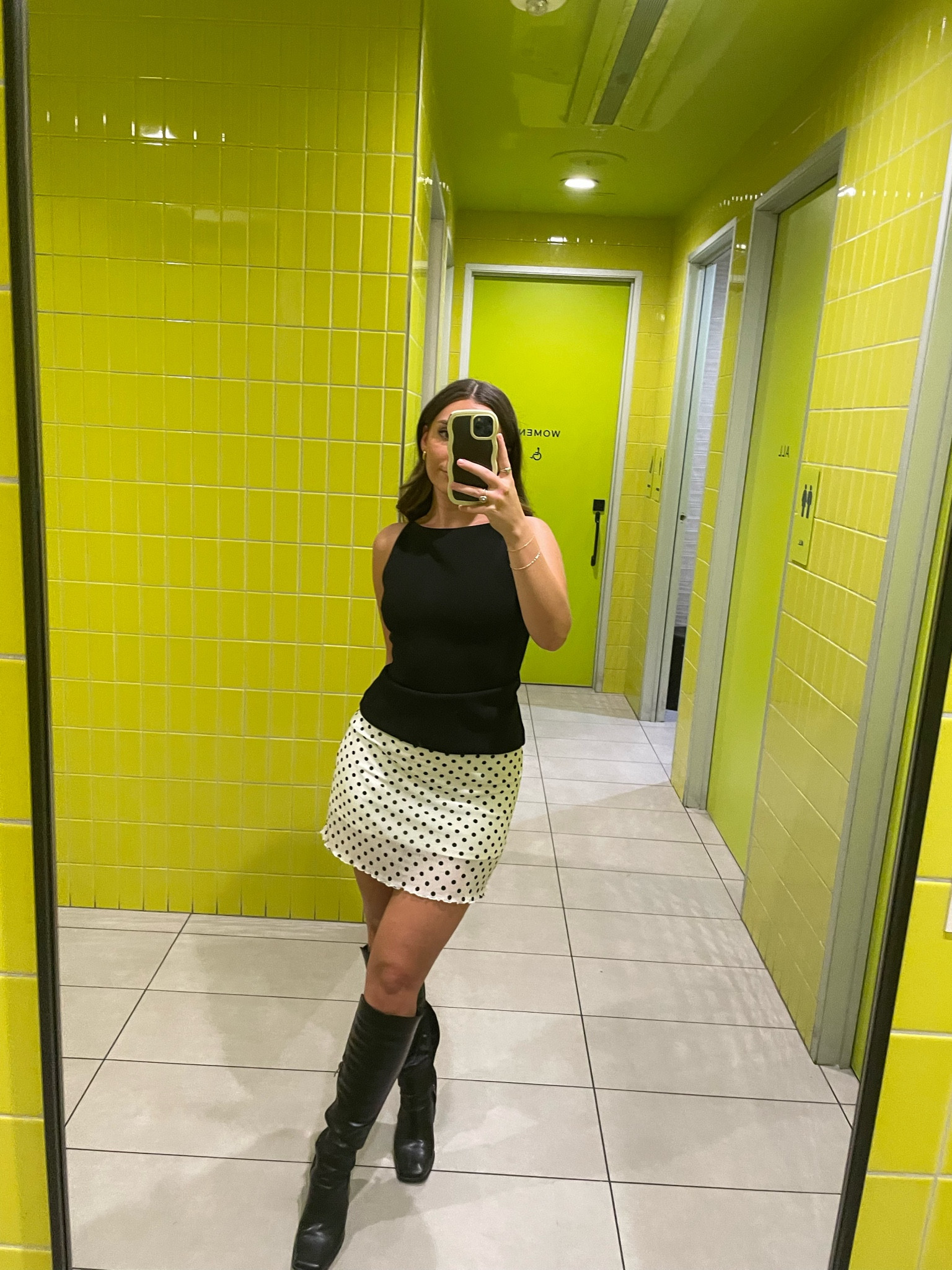 another date night slay 
#sophisticatedstyle #summerdatenight
#falldatenight
top - small
skirt - small 

#LTKSeasonal #LTKshoecrush #LTKstyletip