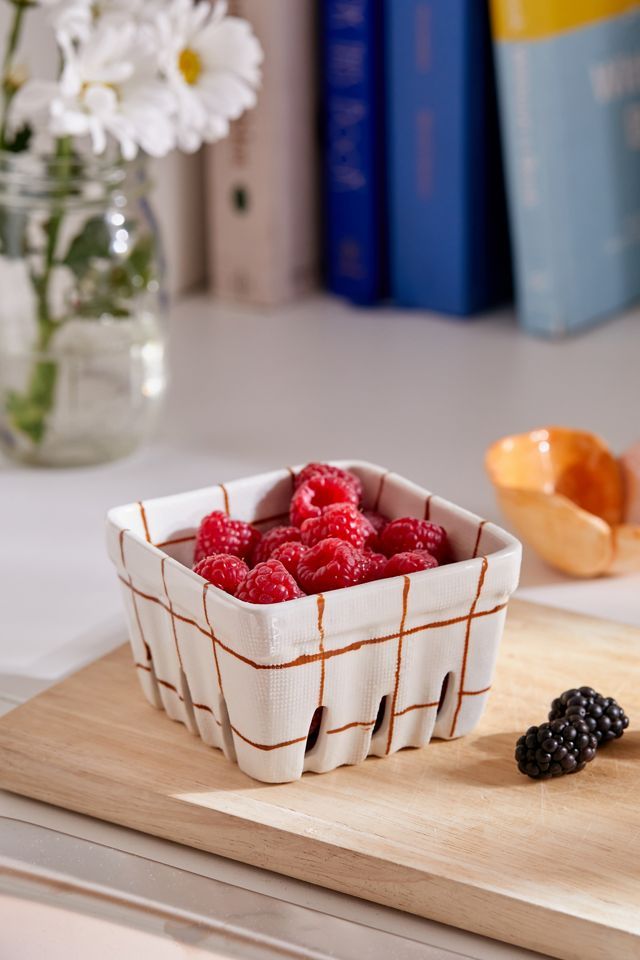 Alanis Berry Colander Dish | Urban Outfitters (US and RoW)