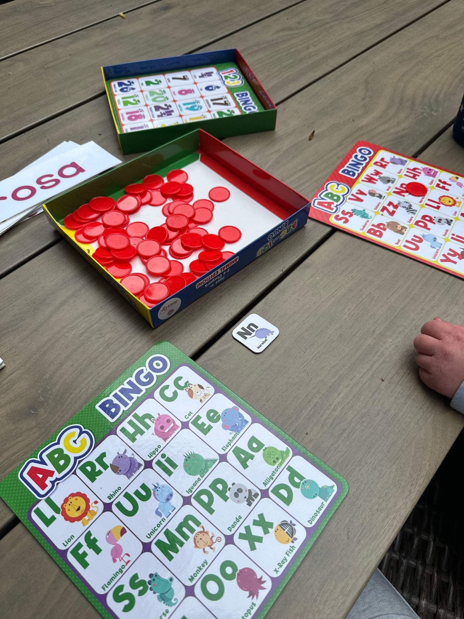 one of my favorite ways to practice our letters! this bingo game has animals for easy recognition and the other side focuses on numbers 1-26

toddler learning // toddler activity // learning through play // bingo // abc practice  

 