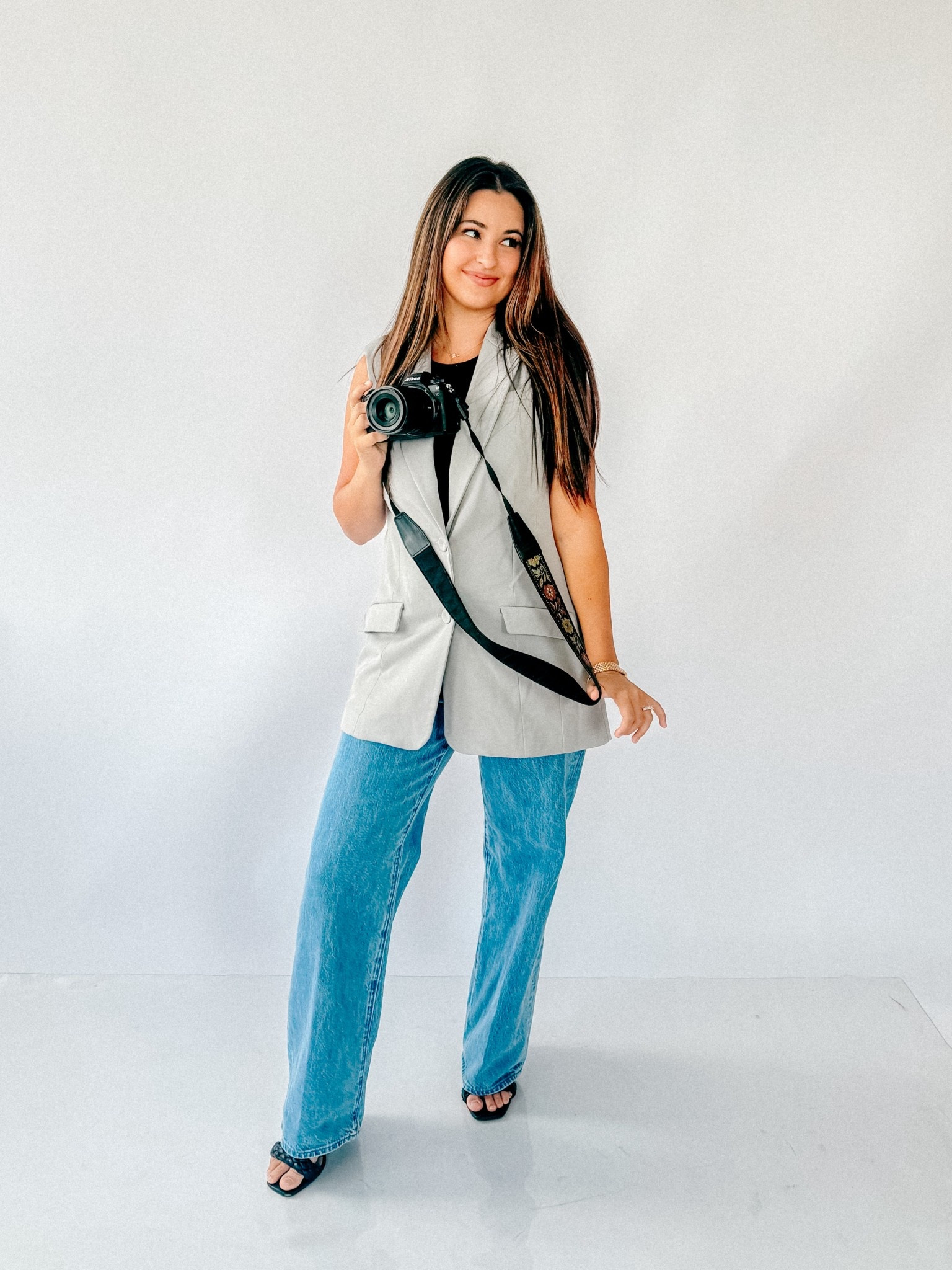 My fave jeans are currently on sale for $66 from Aritzia 😍 Runs TTS

#LTKWorkwear #LTKMidsize #LTKSaleAlert